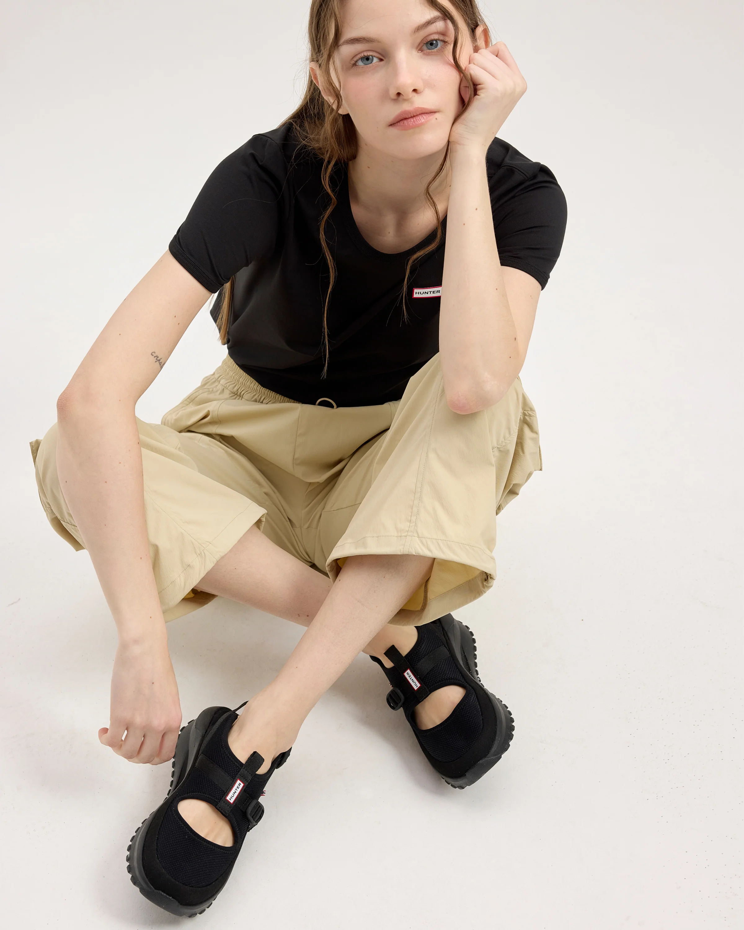 ユニセックス トラベル フロー サンダル - ブラック