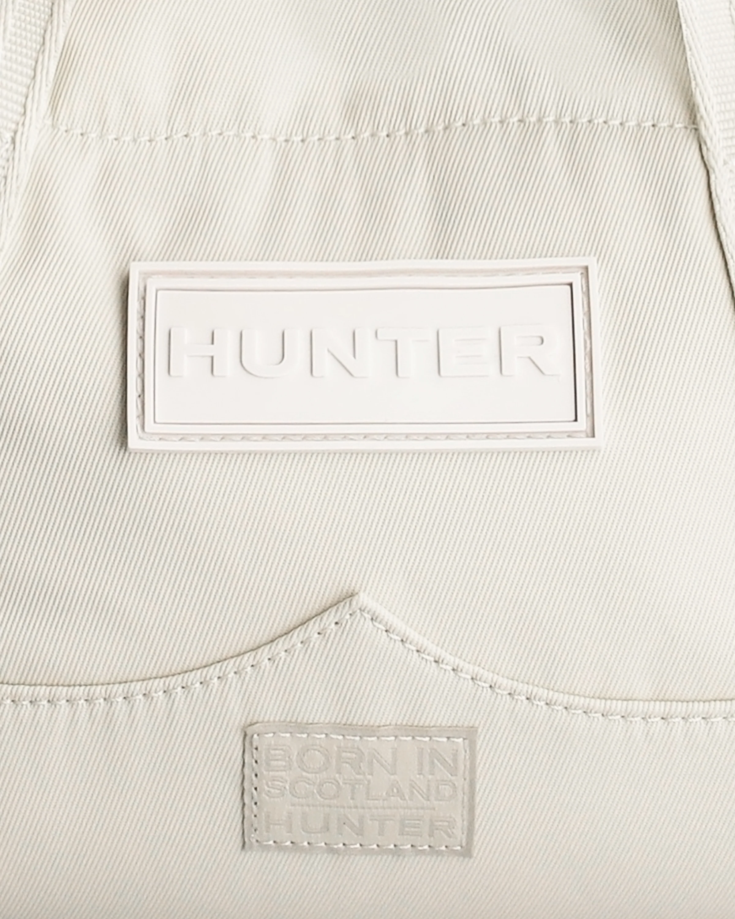 ナイロン ミニ トップクリップ トート ボーン イン スコットランド - ソフトサンド / シェイデッドホワイト