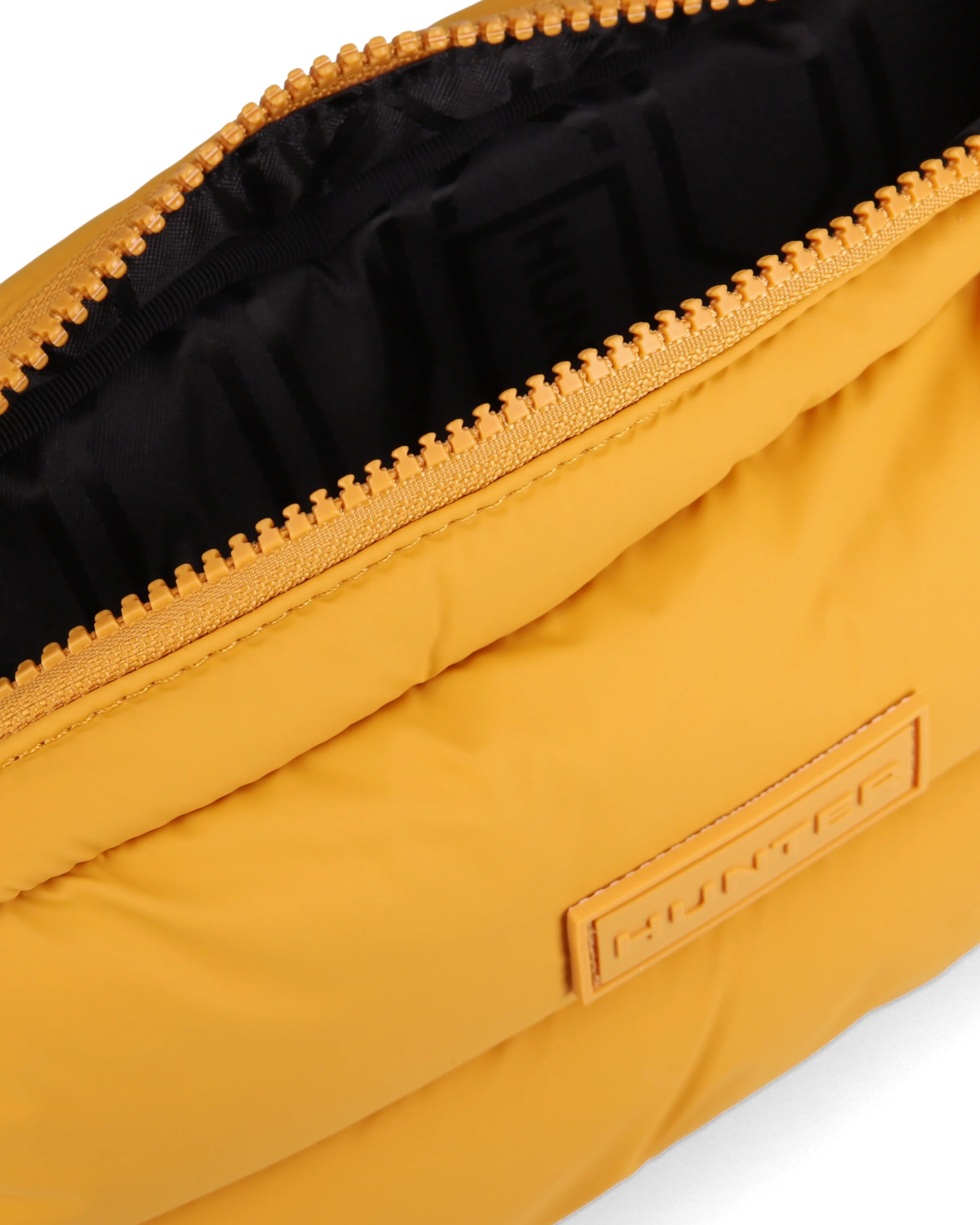 イントレピッド エクストラ パフド クロスボディ - リッチオーカー