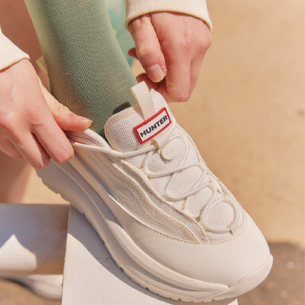 ユニセックス ハンター グリップ トレーナー - シェイデッド ホワイト