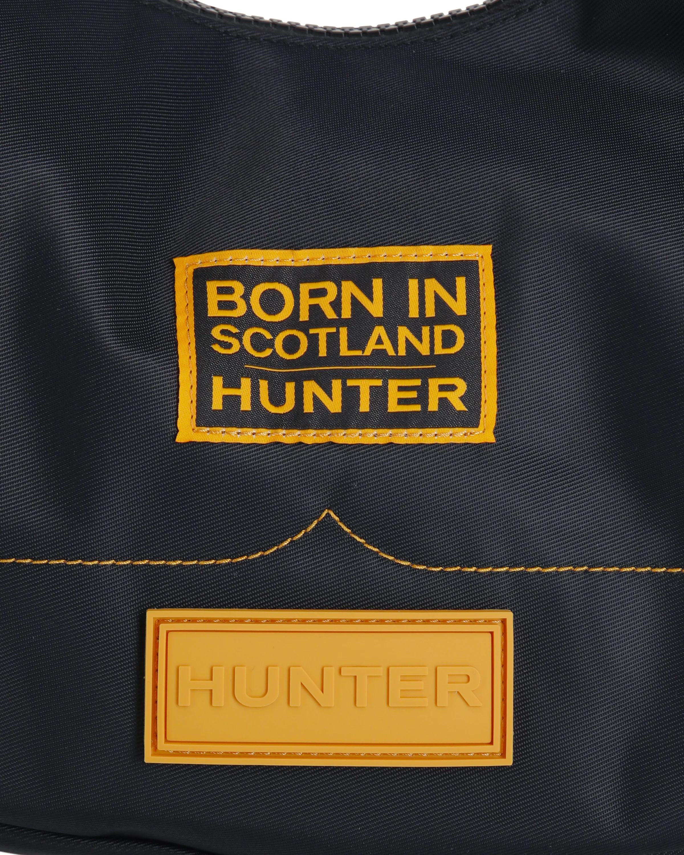 ナイロン ミディ ホーボー ボーン イン スコットランド - ブラック / リッチオーカー