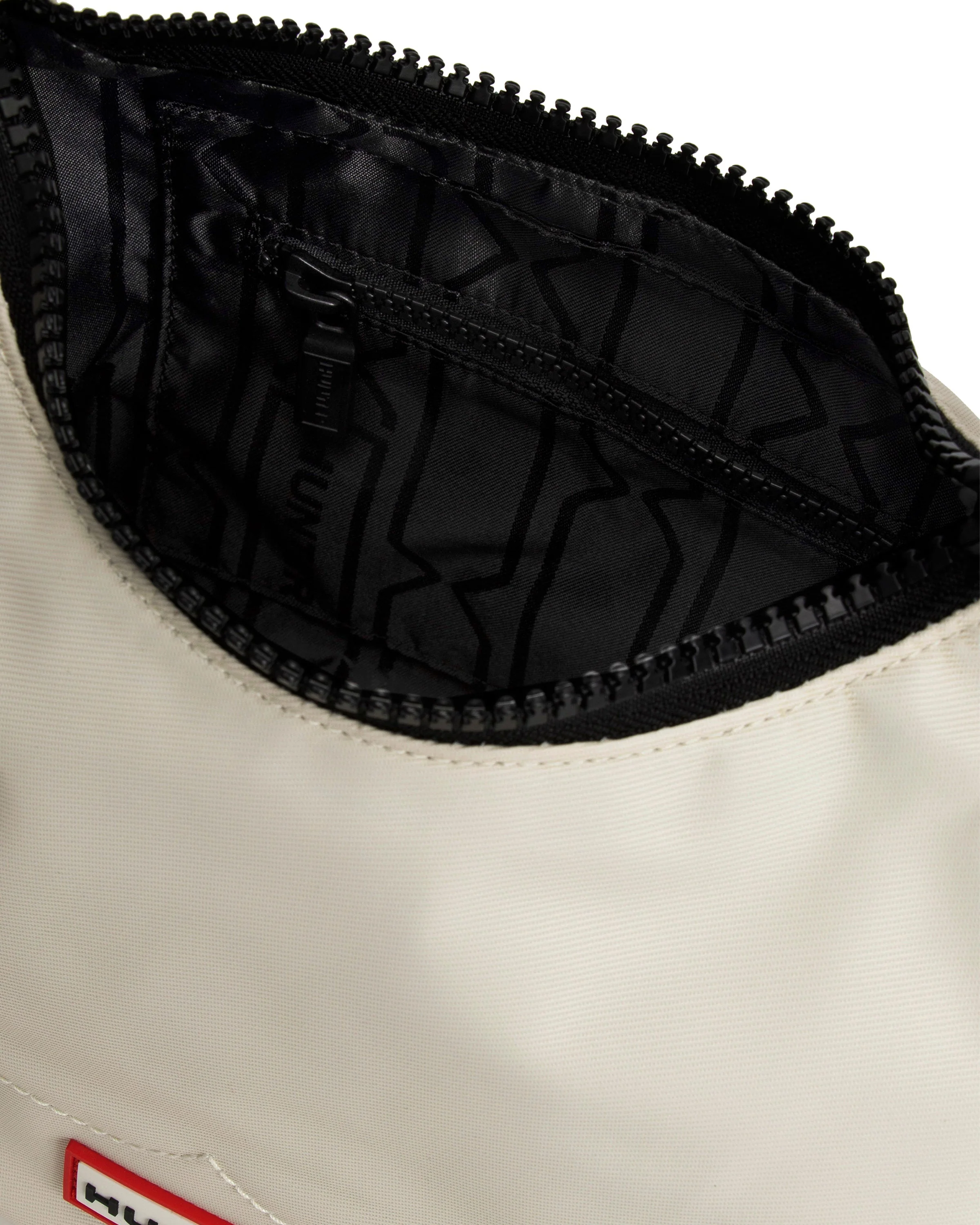 ナイロン ミニ ホーボー - ソフトサンド