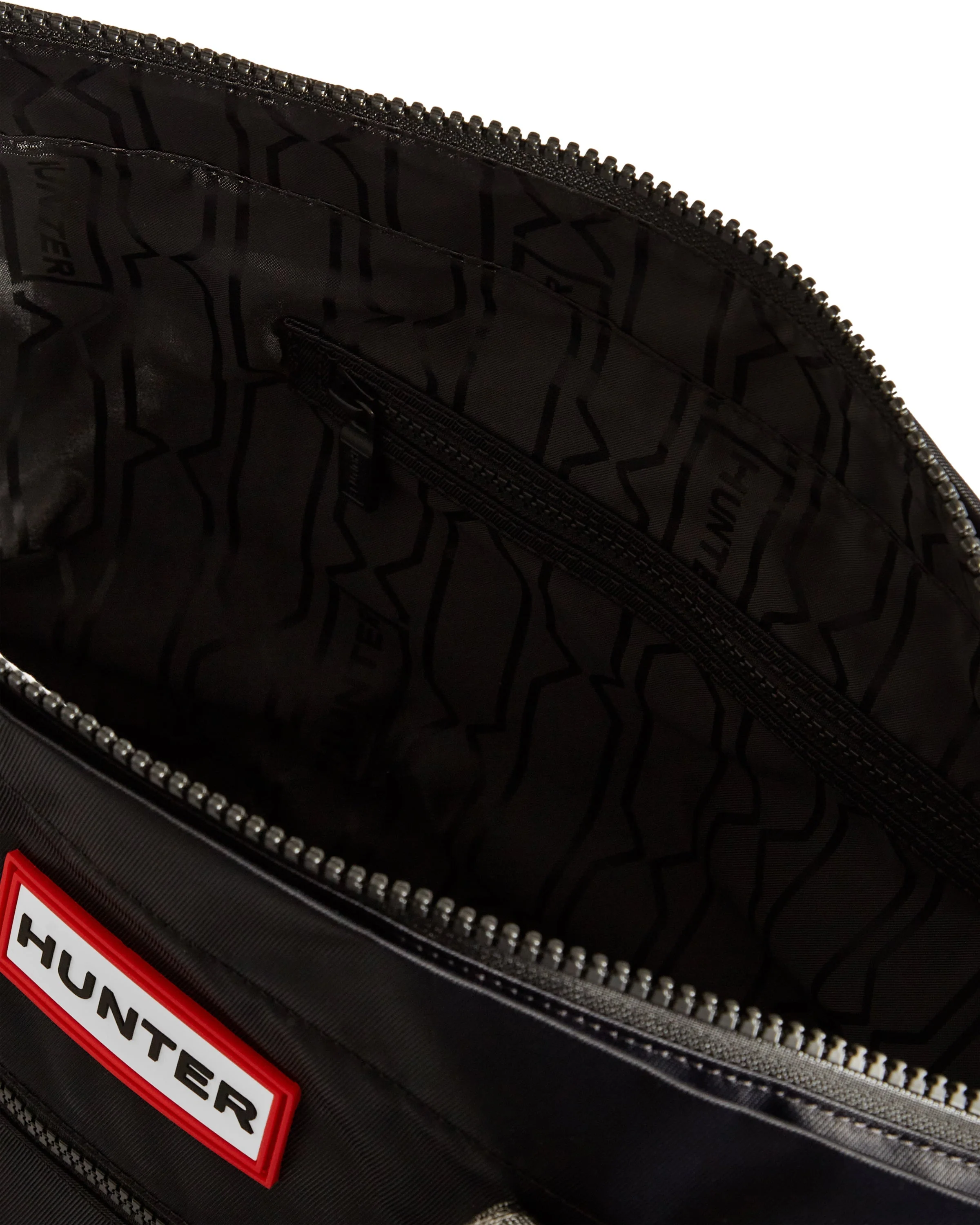 ナイロン ミディアム トップ クリップ トート バッグ  -  ブラック