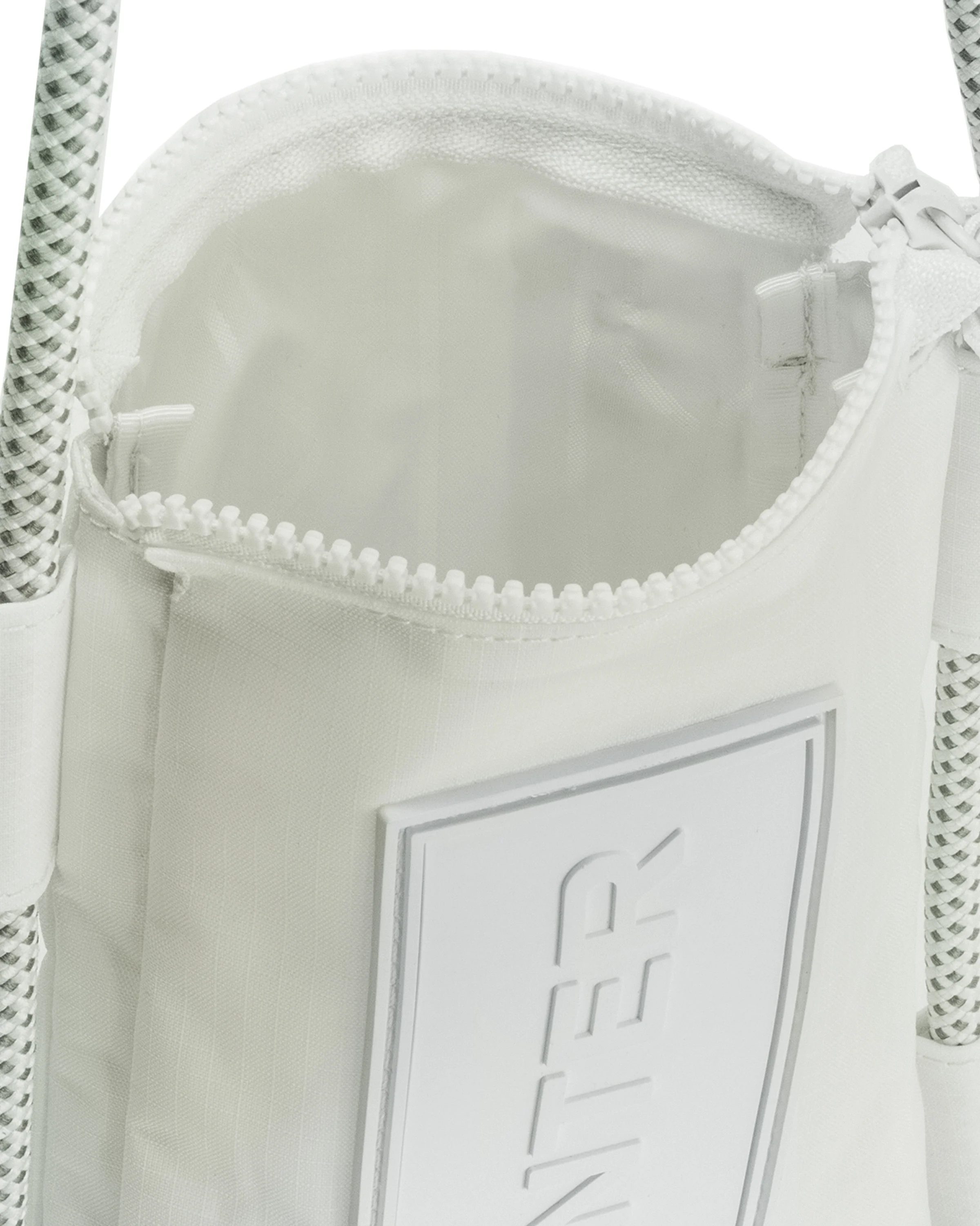 トラベル リップストップ リサイクル ナイロン フォンポーチ  -  シェイディッド ホワイト