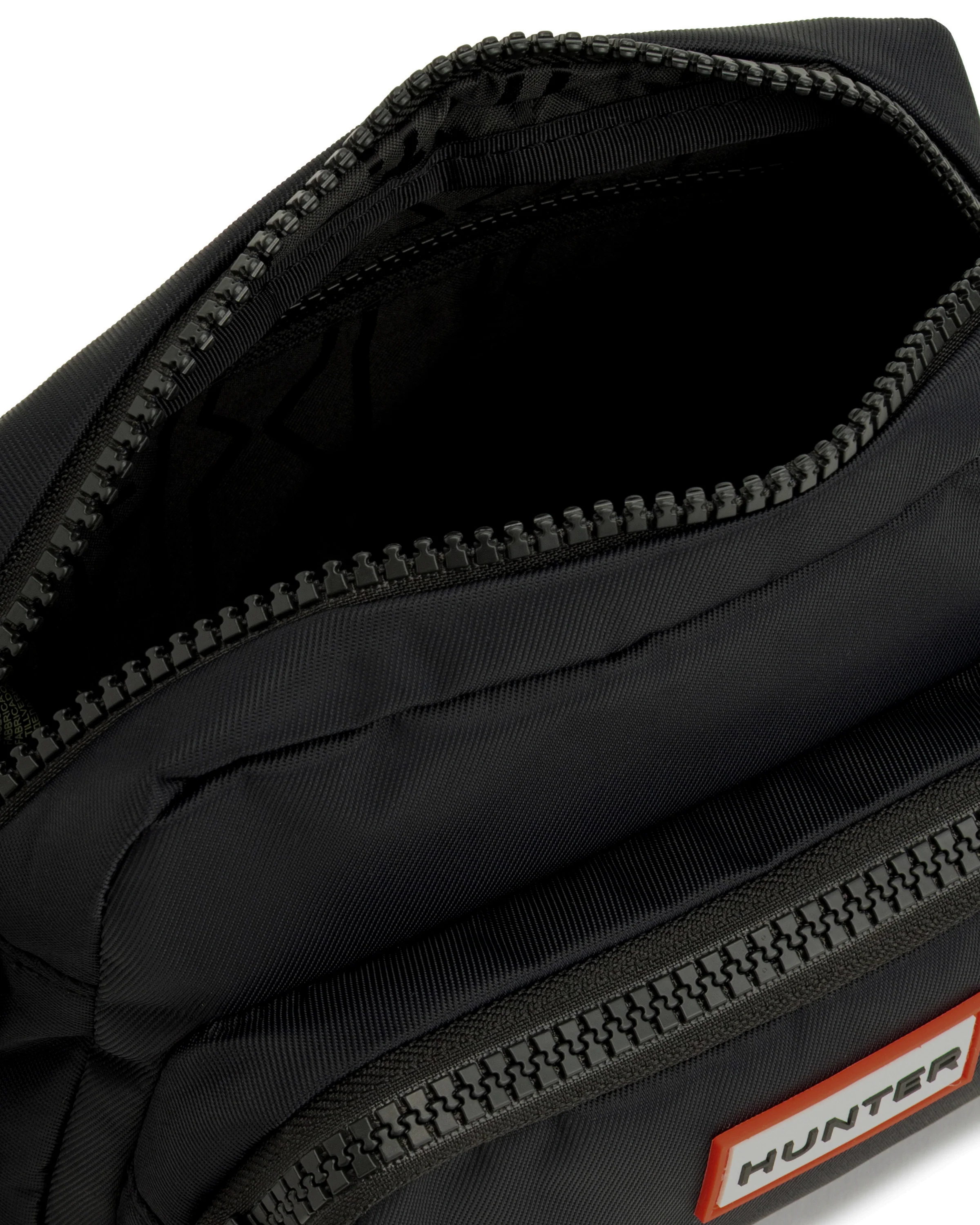 ナイロン クロスボディ - ブラック