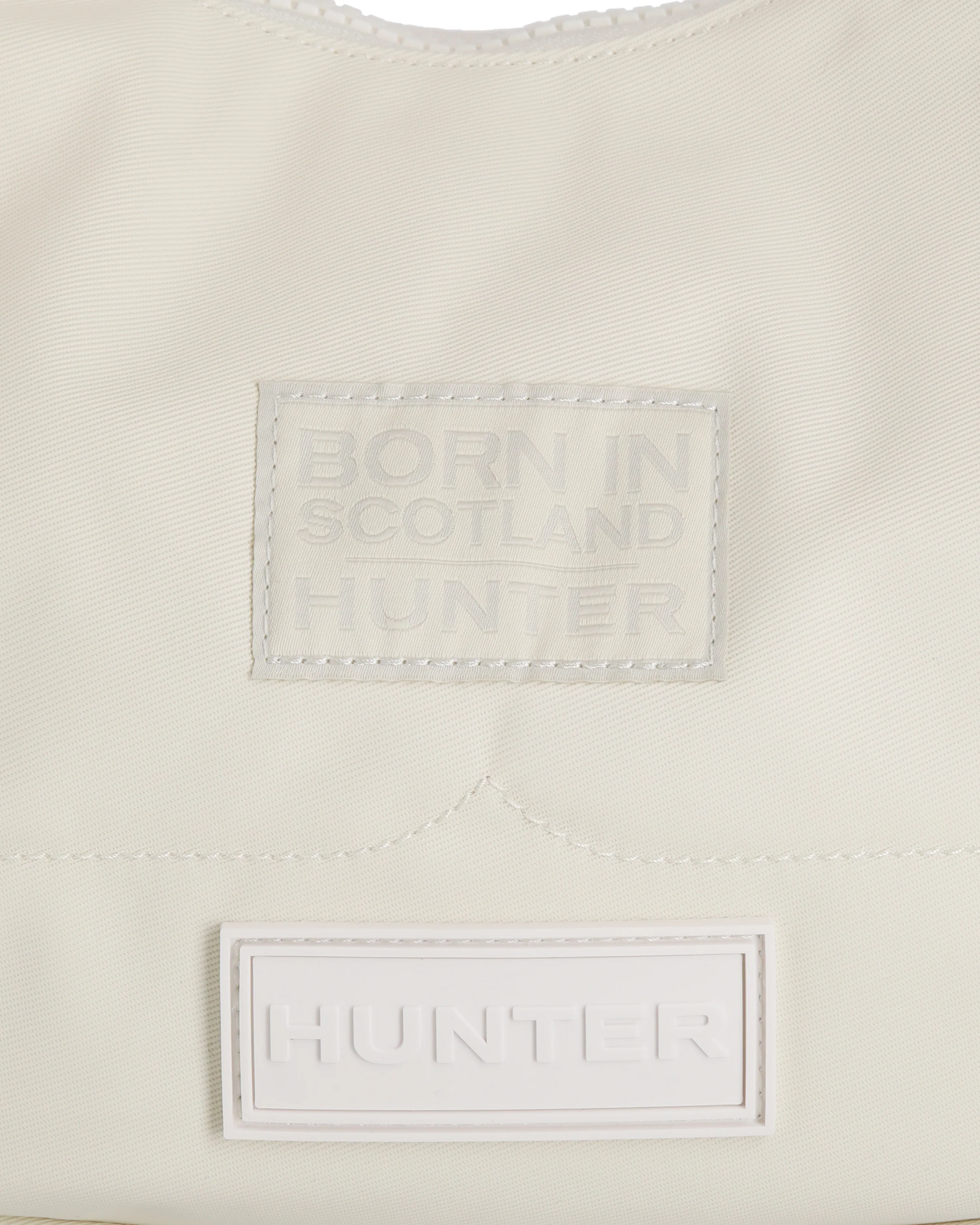 ナイロン ミディ ホーボー ボーン イン スコットランド - ソフトサンド / シェイデッドホワイト