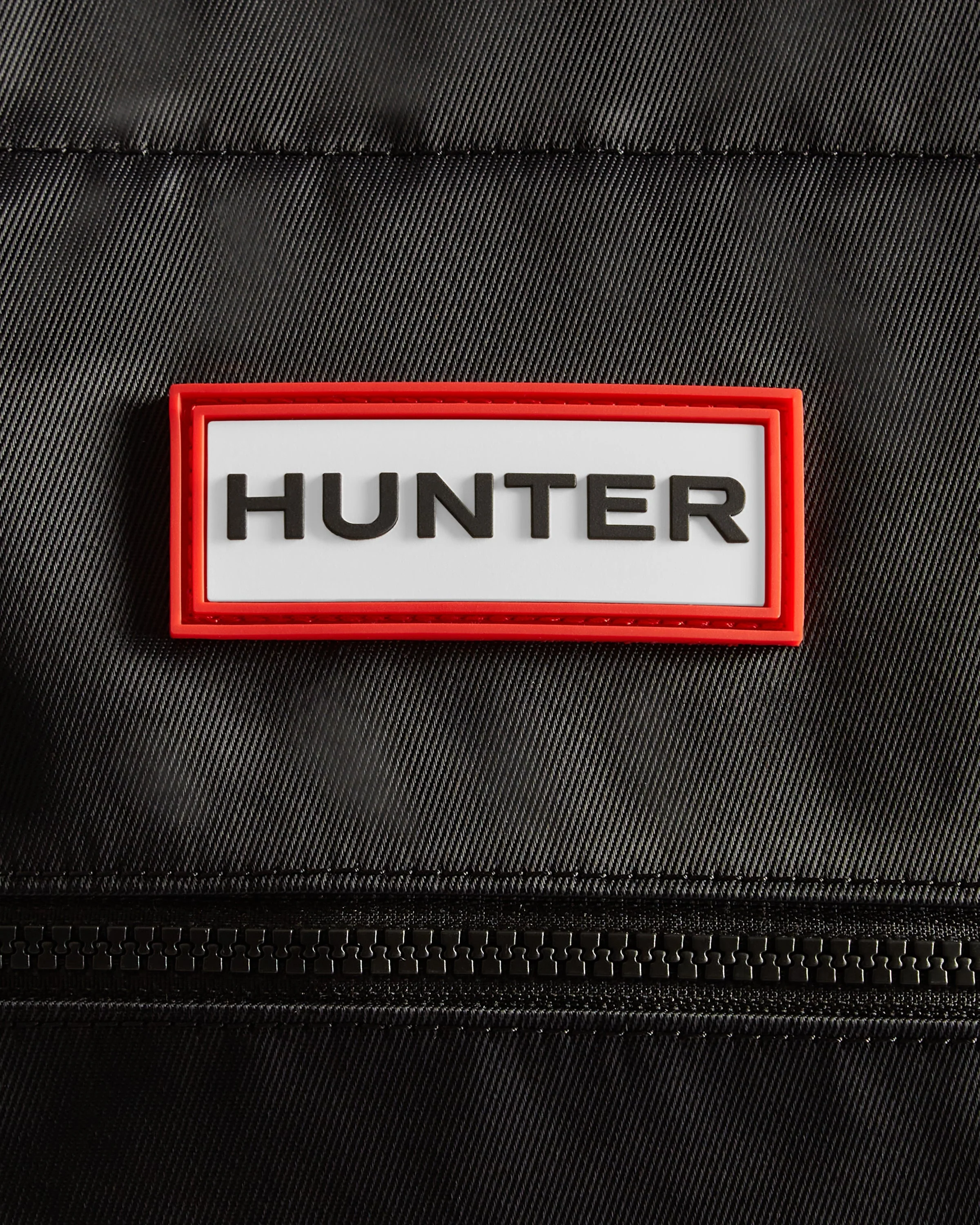 ナイロン ミディアム トップ クリップ トート バッグ  -  ブラック