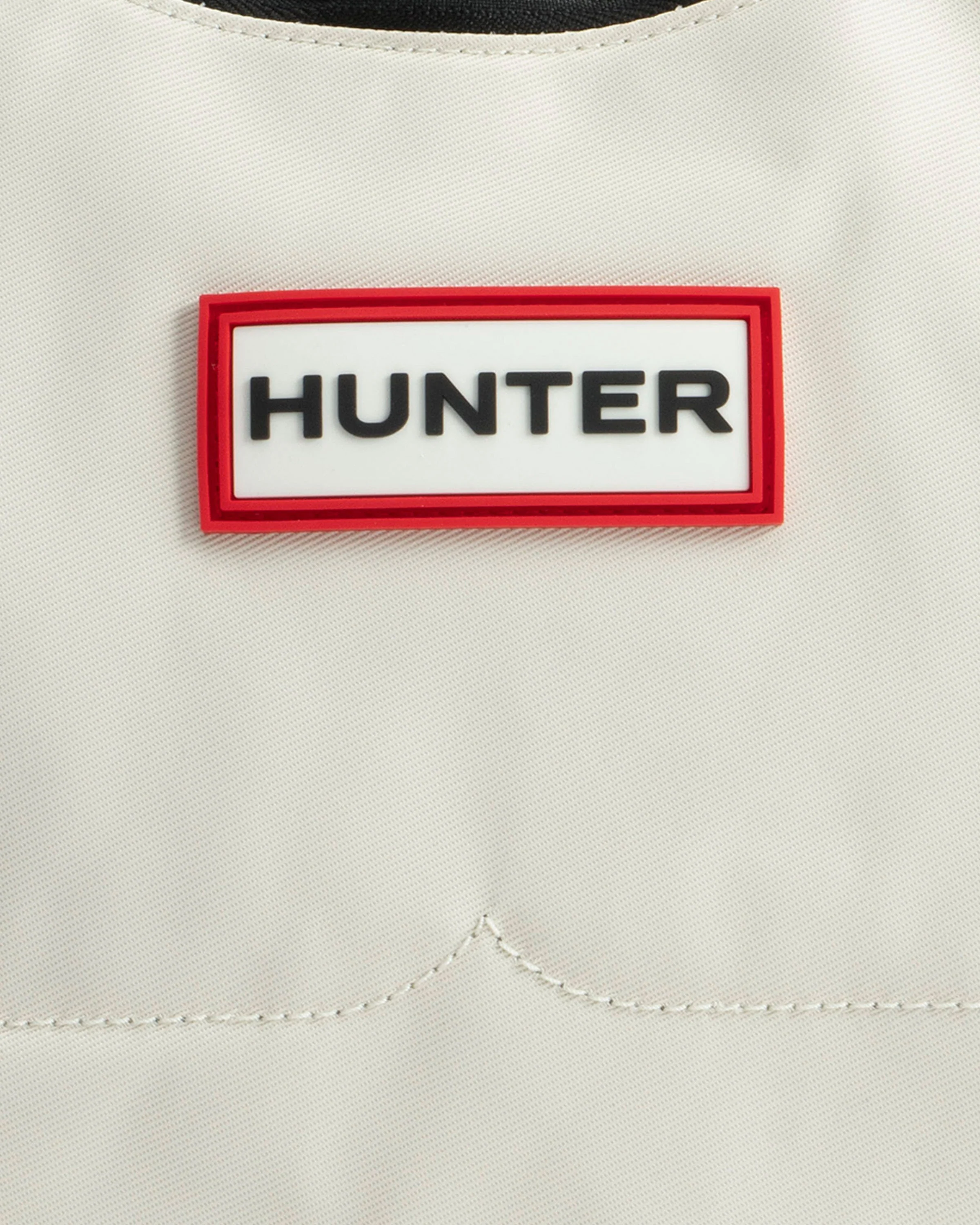 ナイロン ミディ ホーボー - ソフトサンド