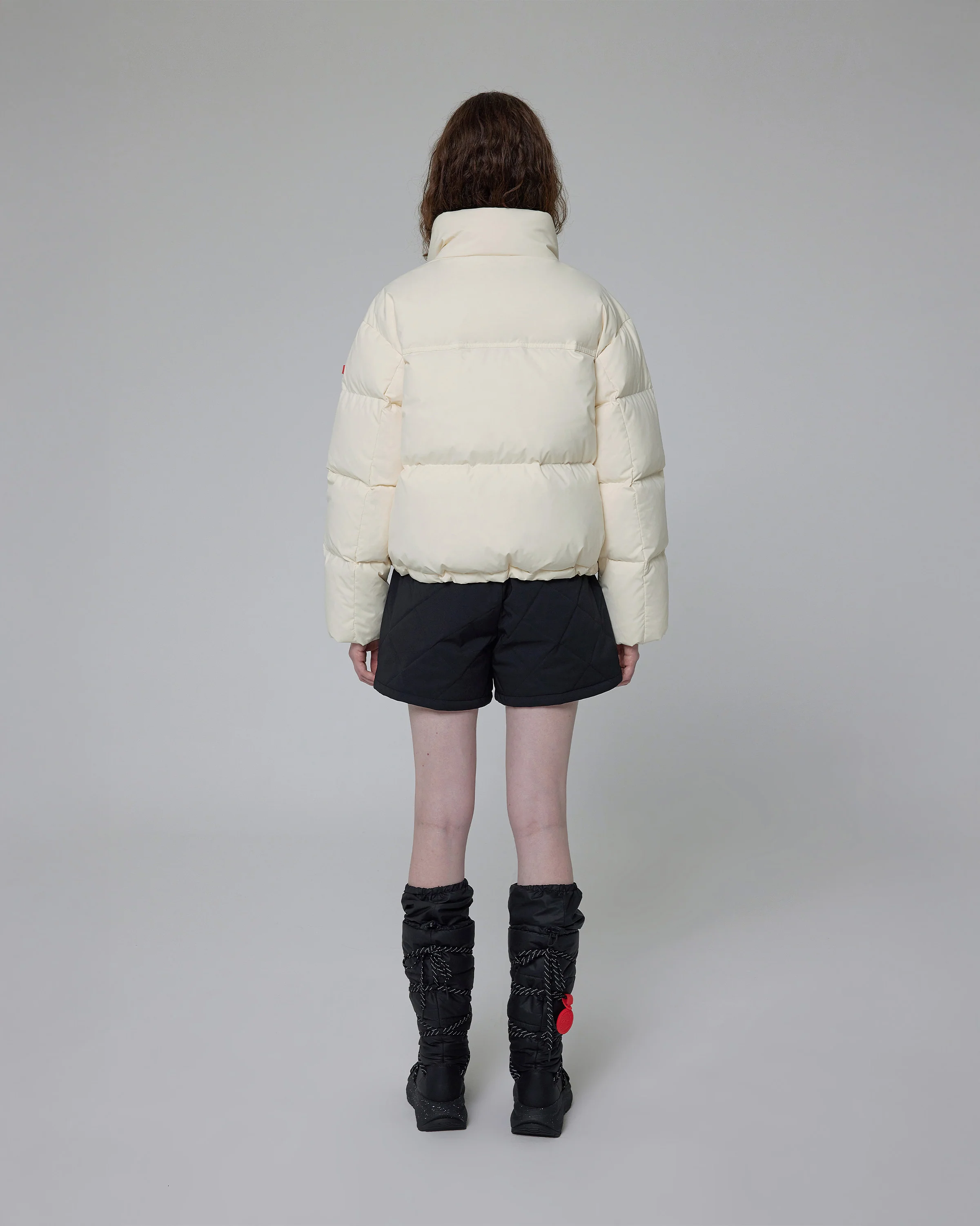 レディース イン／アウト パファー ダウン ジャケット - アイボリー