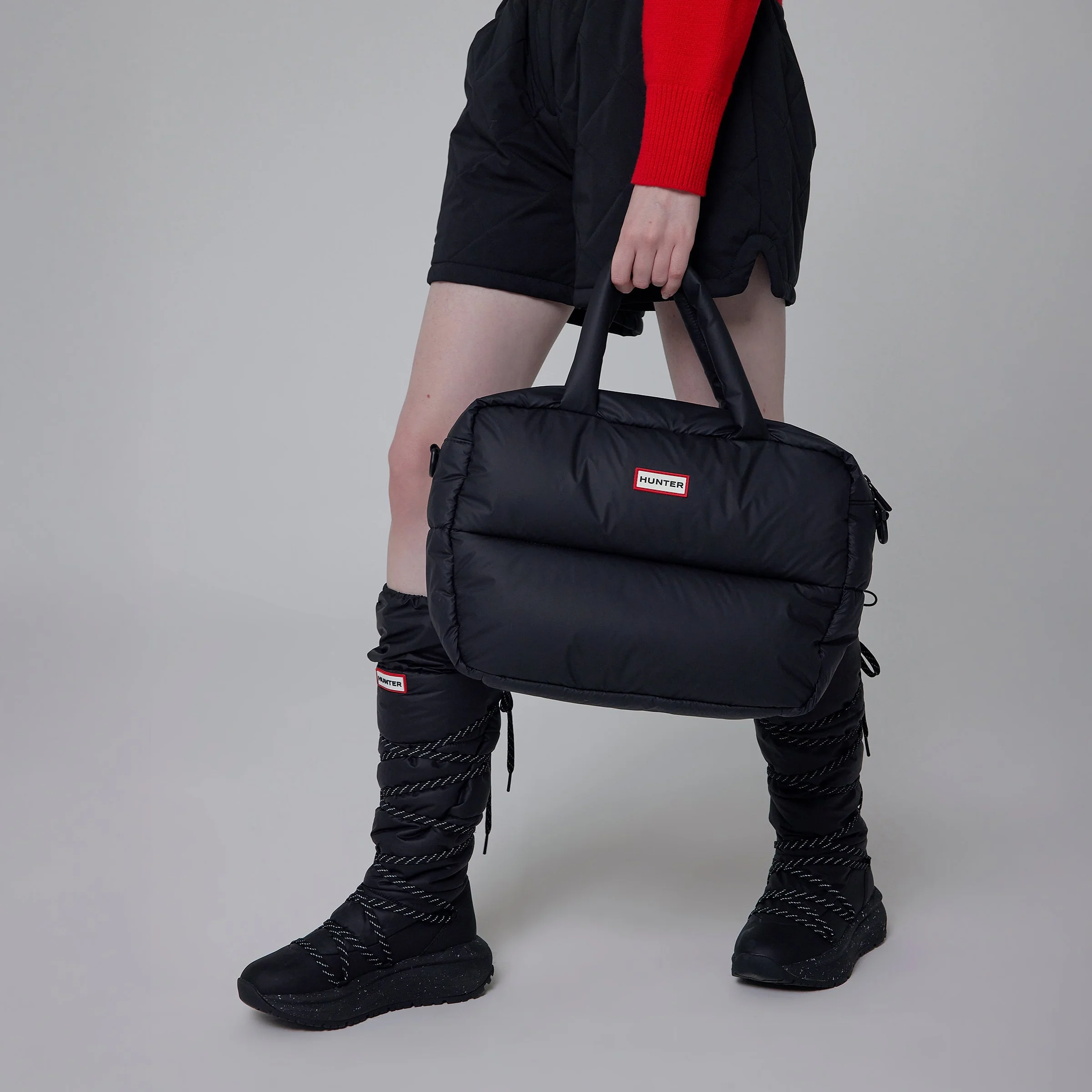 イントレピッド エクストラ パフド ラージ ボストン - ブラック