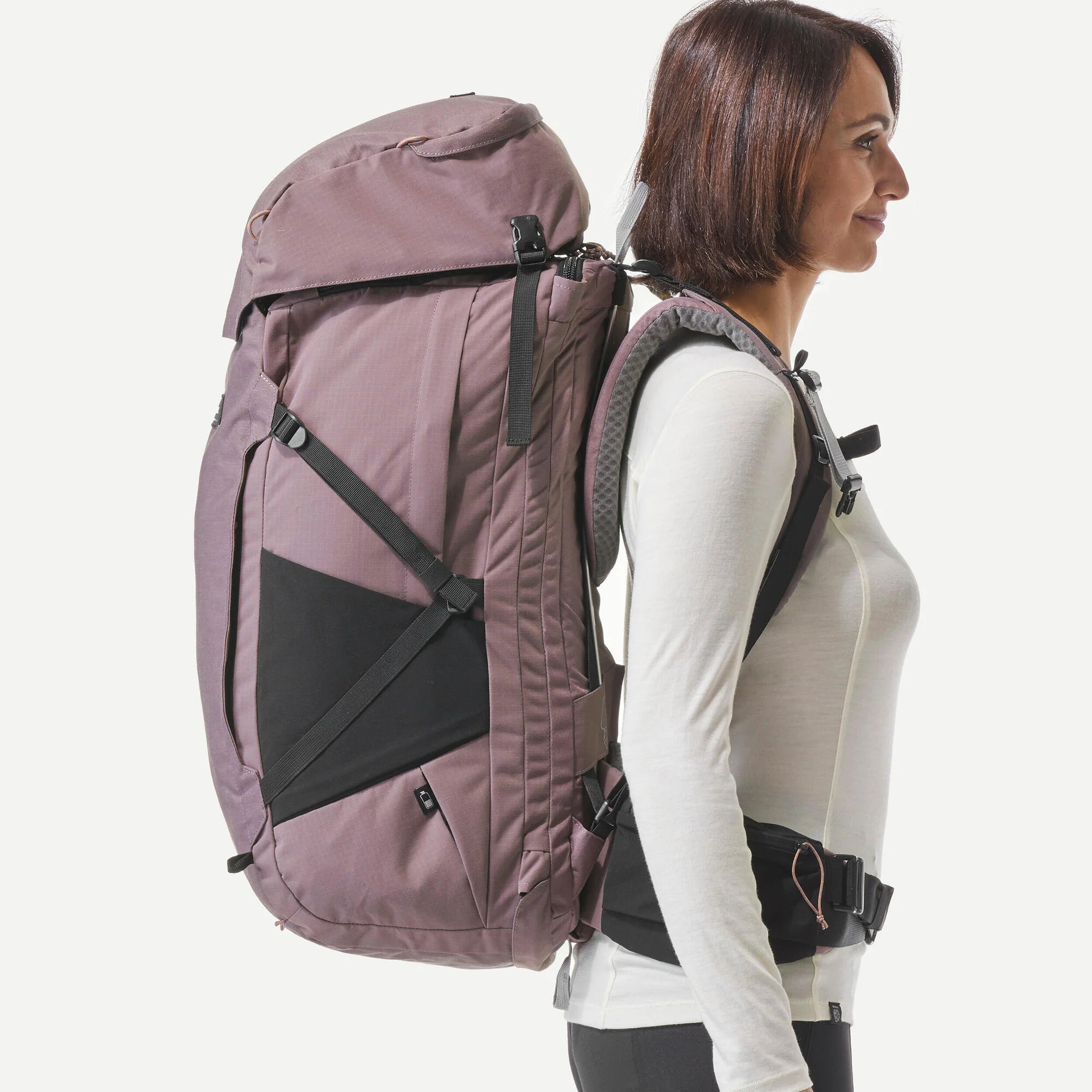 Forclaz Women's Travel 900 60 + 6 L Backpacking Pack