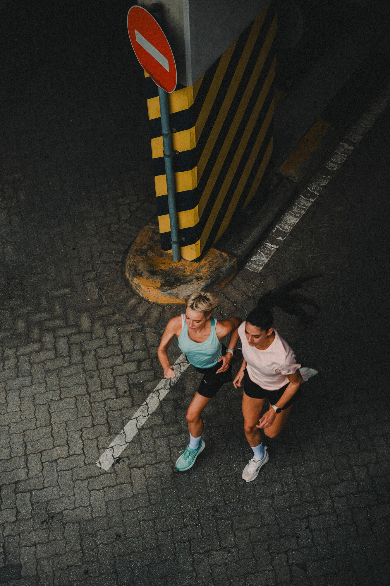 Kiprun Women's Run 500 2-in-1 Compression Running Shorts