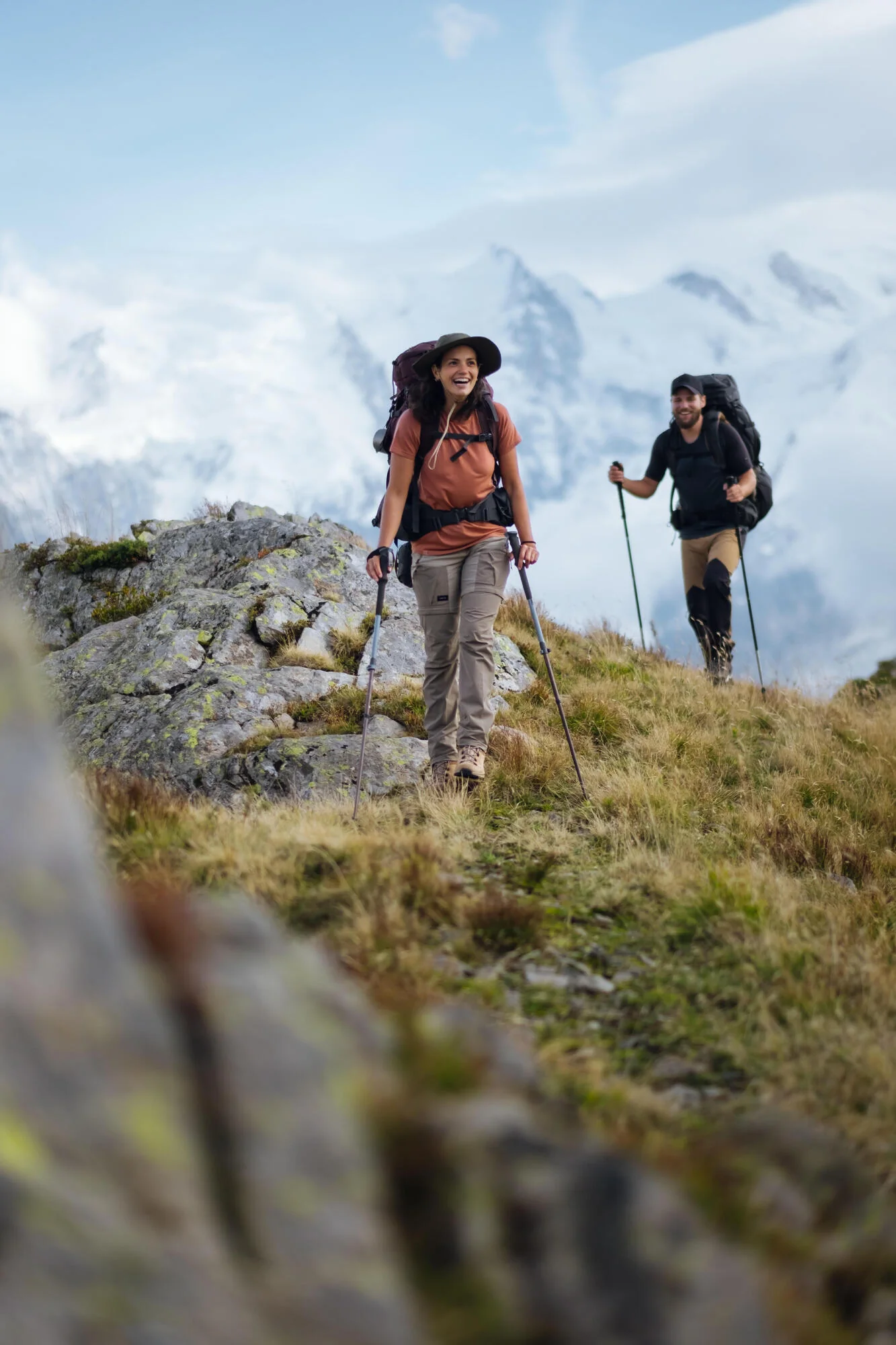 Simond Women's seamless short-sleeved Merino wool Backpacking t-shirt - MT900