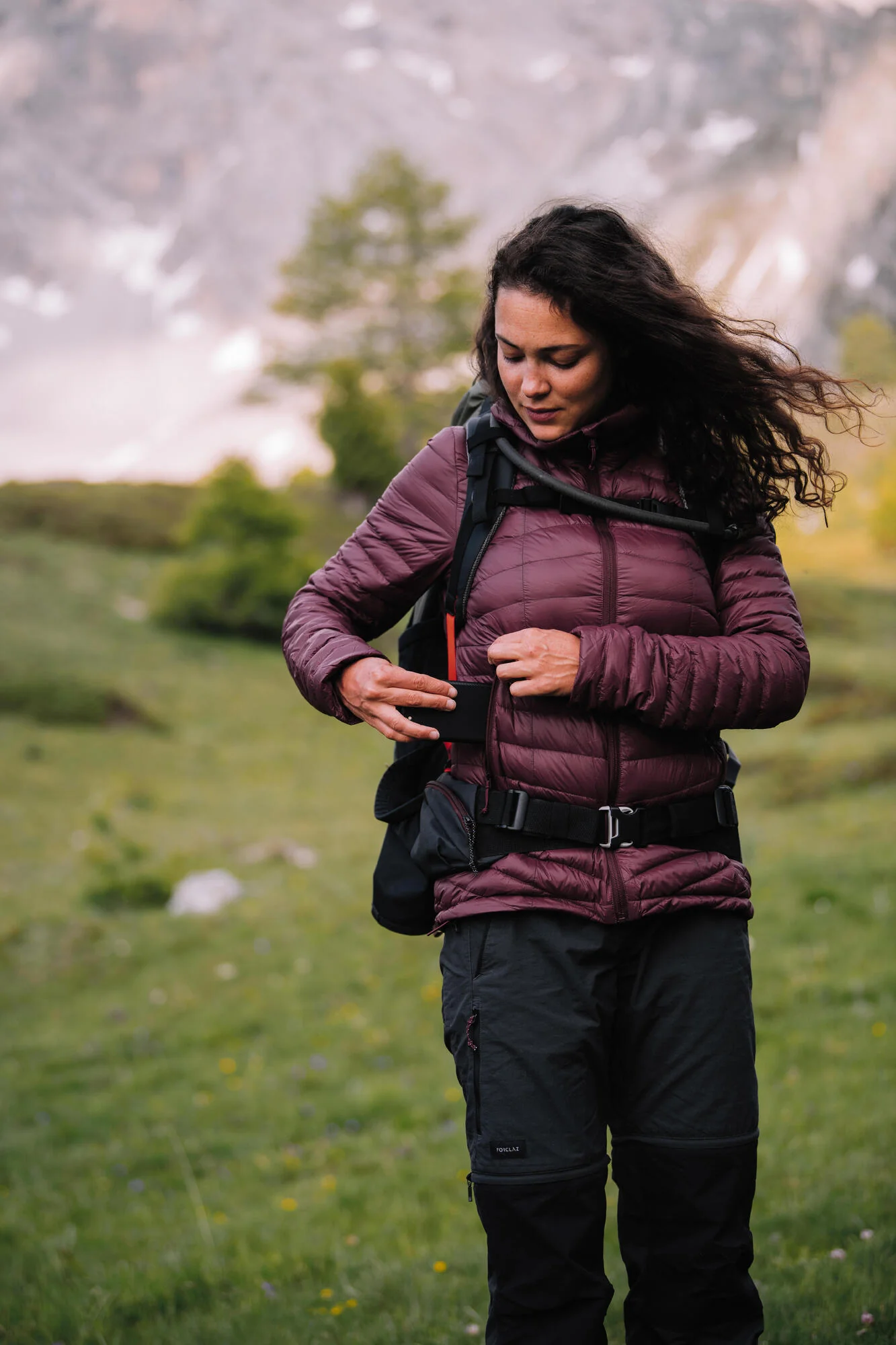 Simond  Women's MT100 Easyfit 60L Backpacking Pack