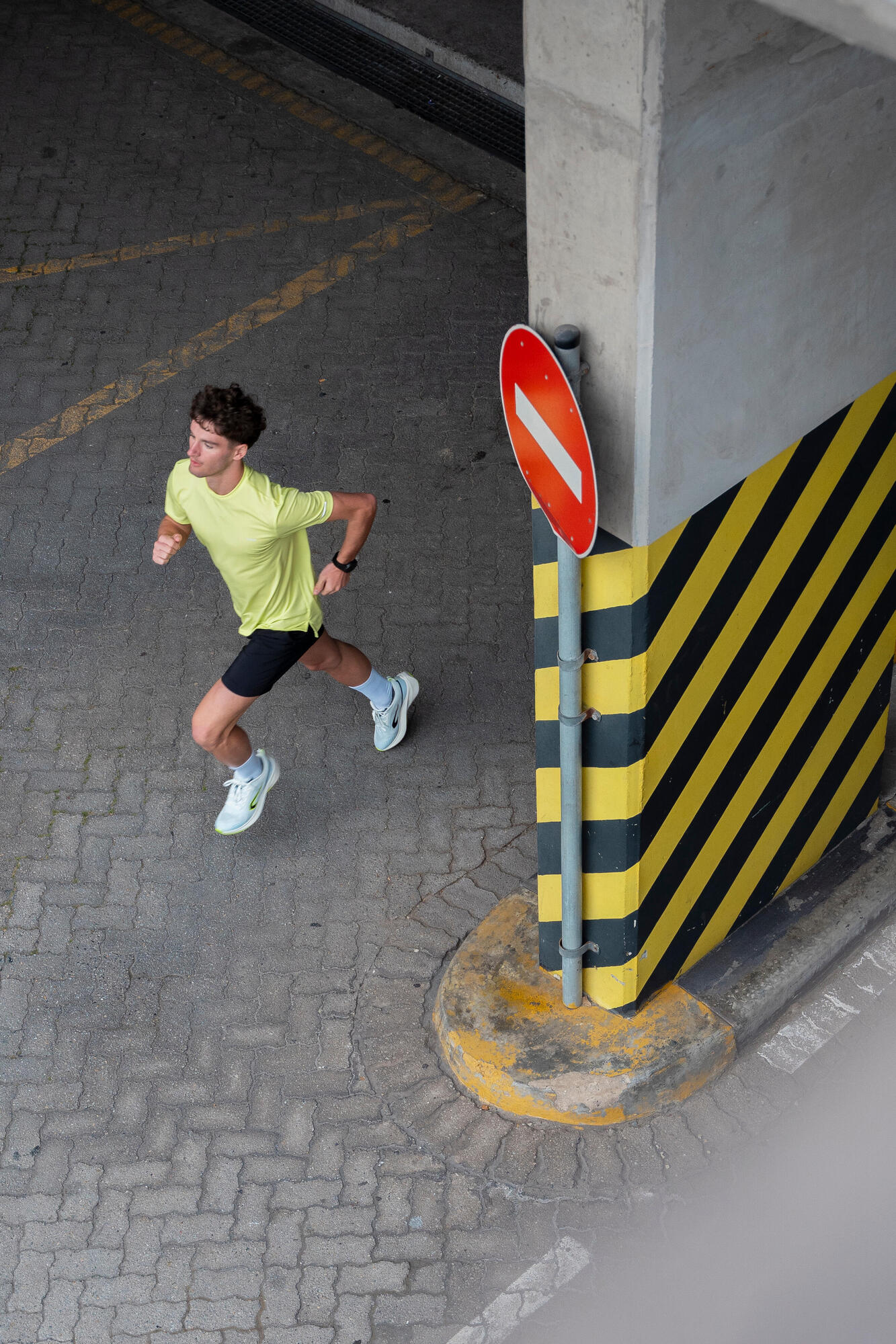 Kiprun Men's Run 500 Dry Running T-shirt