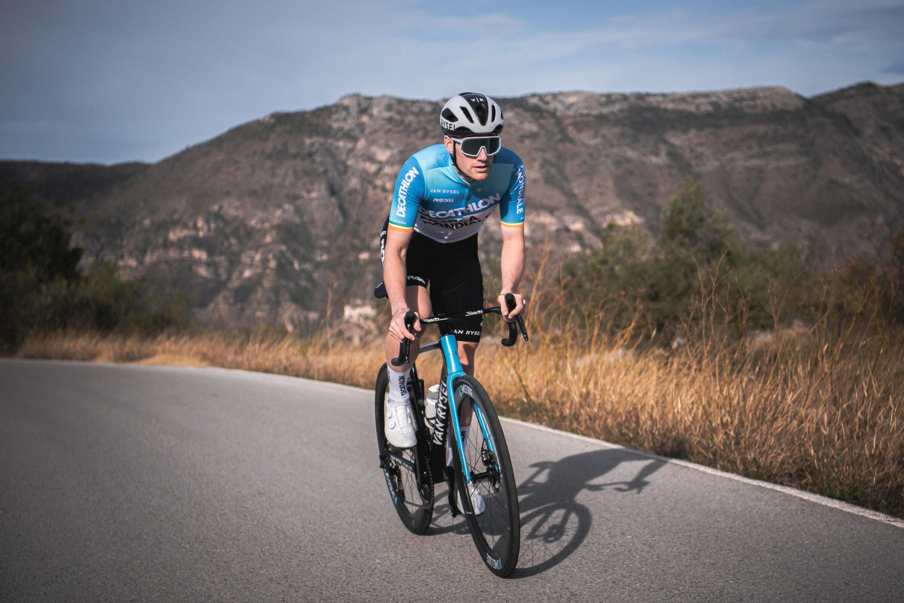 Van Rysel RCR Pro Replica Dura Ace Road Bike - Di2 AG2R Team