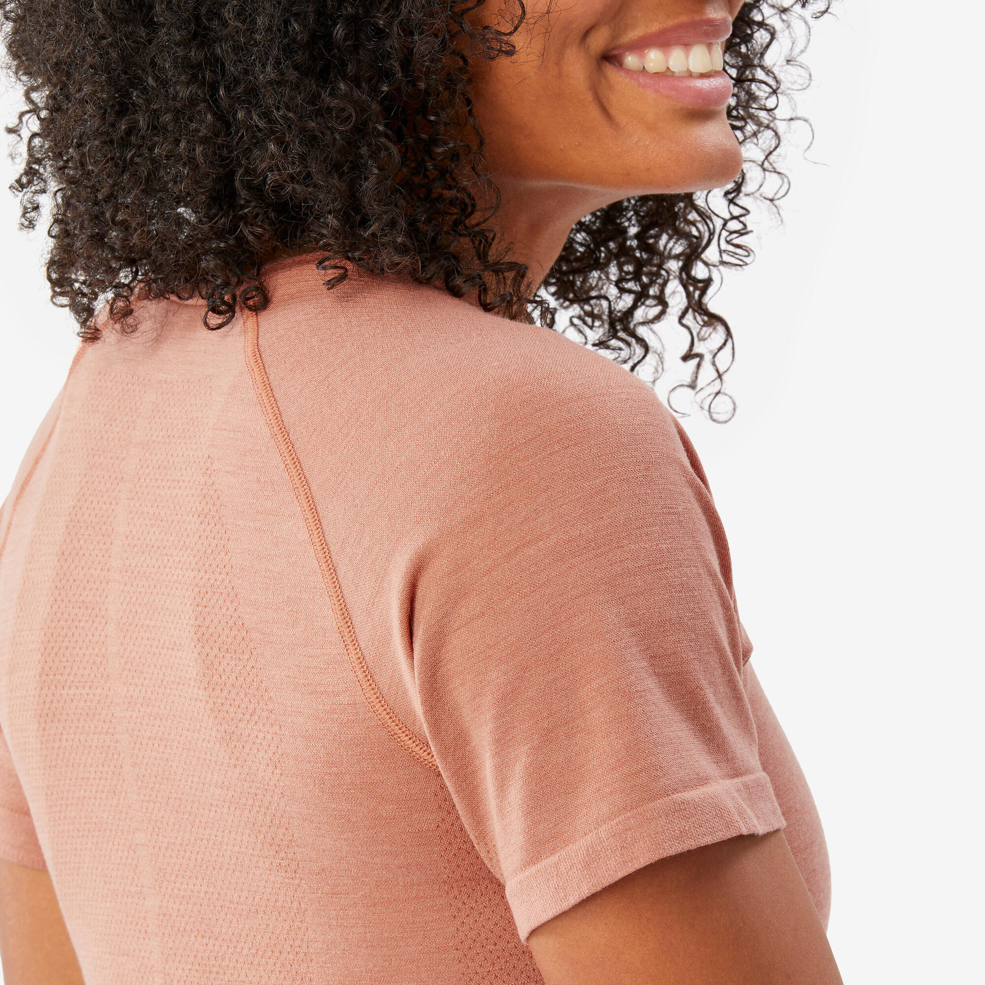 Simond Women's seamless short-sleeved Merino wool Backpacking t-shirt - MT900