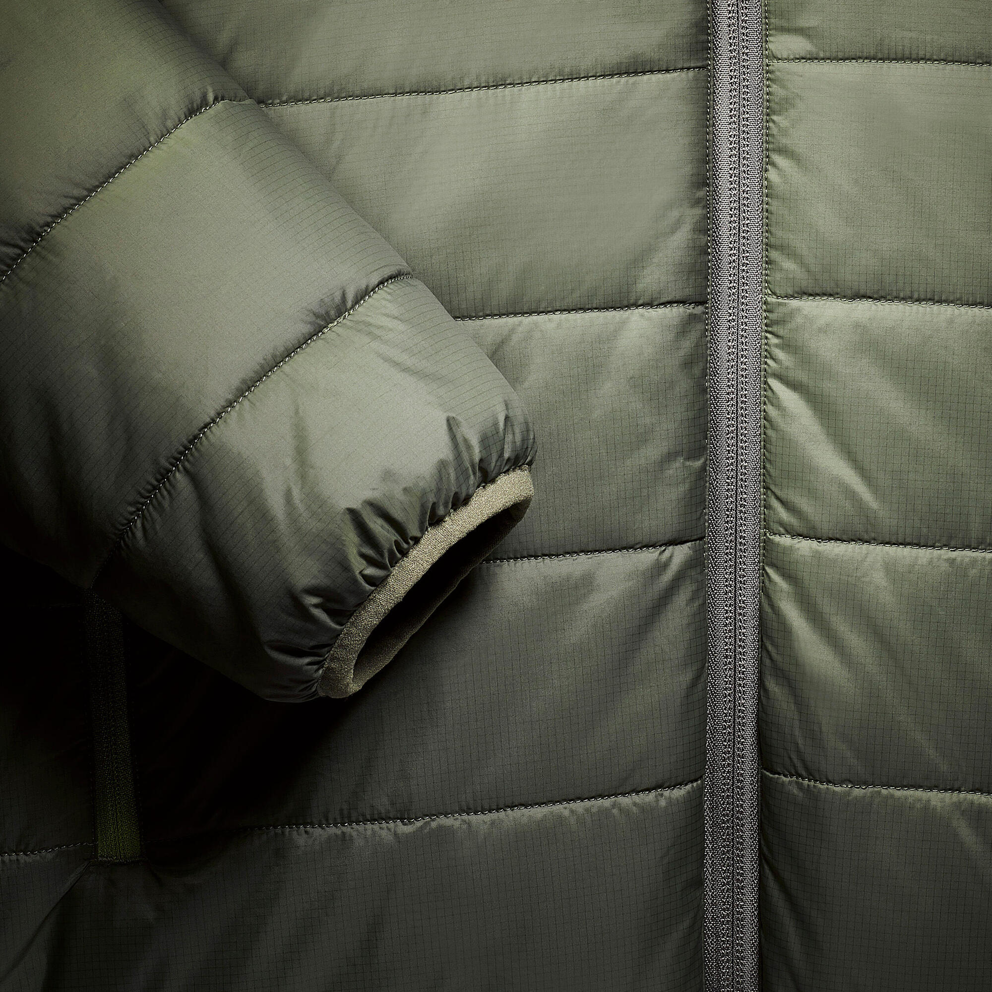 Forclaz Men's MT100 Hooded Synthetic Jacket