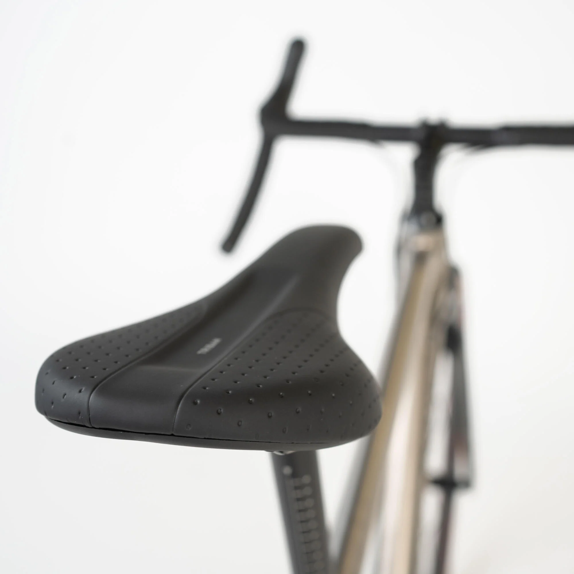 Triban GRVL 900 Ti Gravel Bike