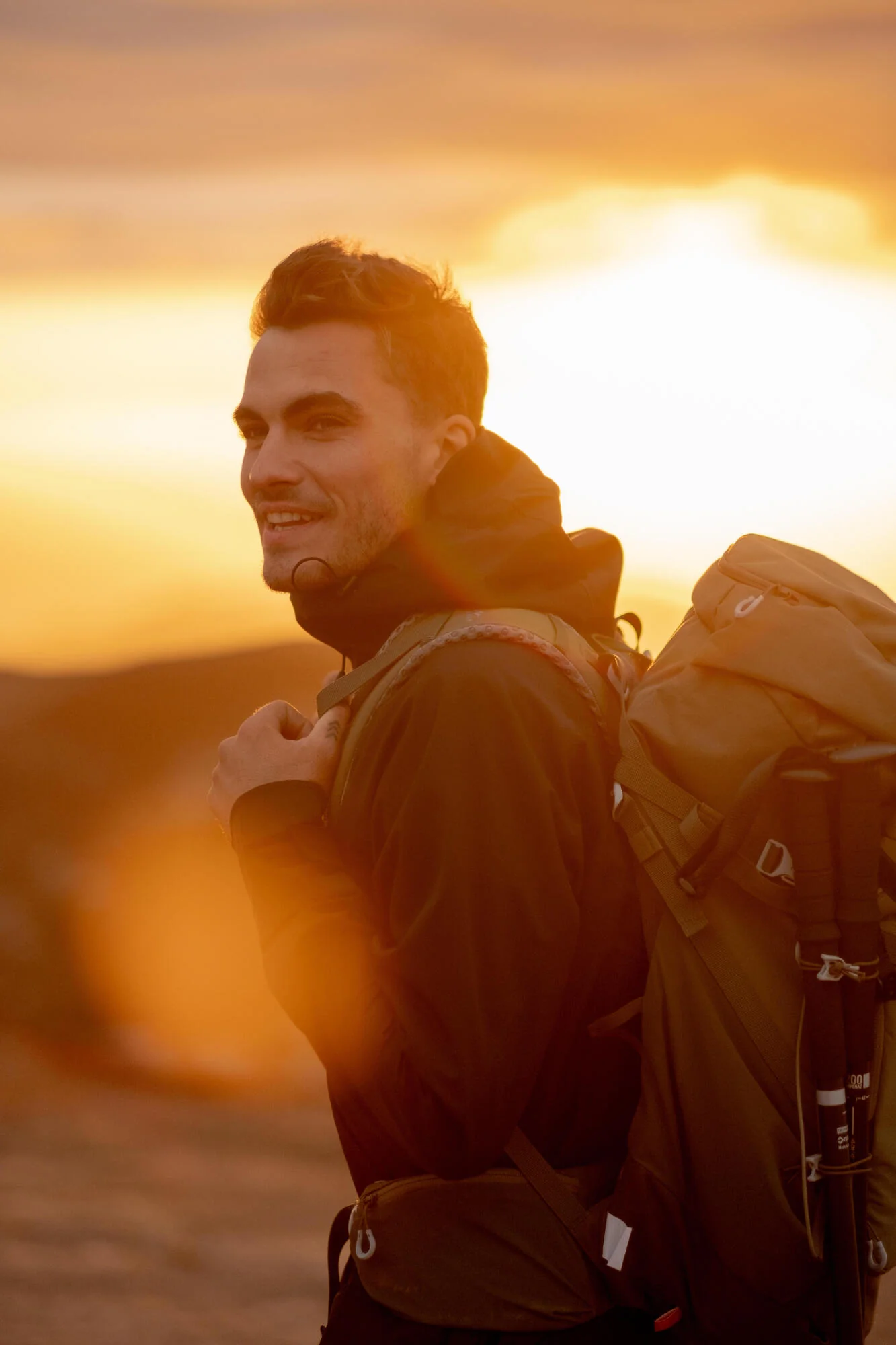 Quechua Men's MH500 Hiking Lightweight Waterproof Jacket