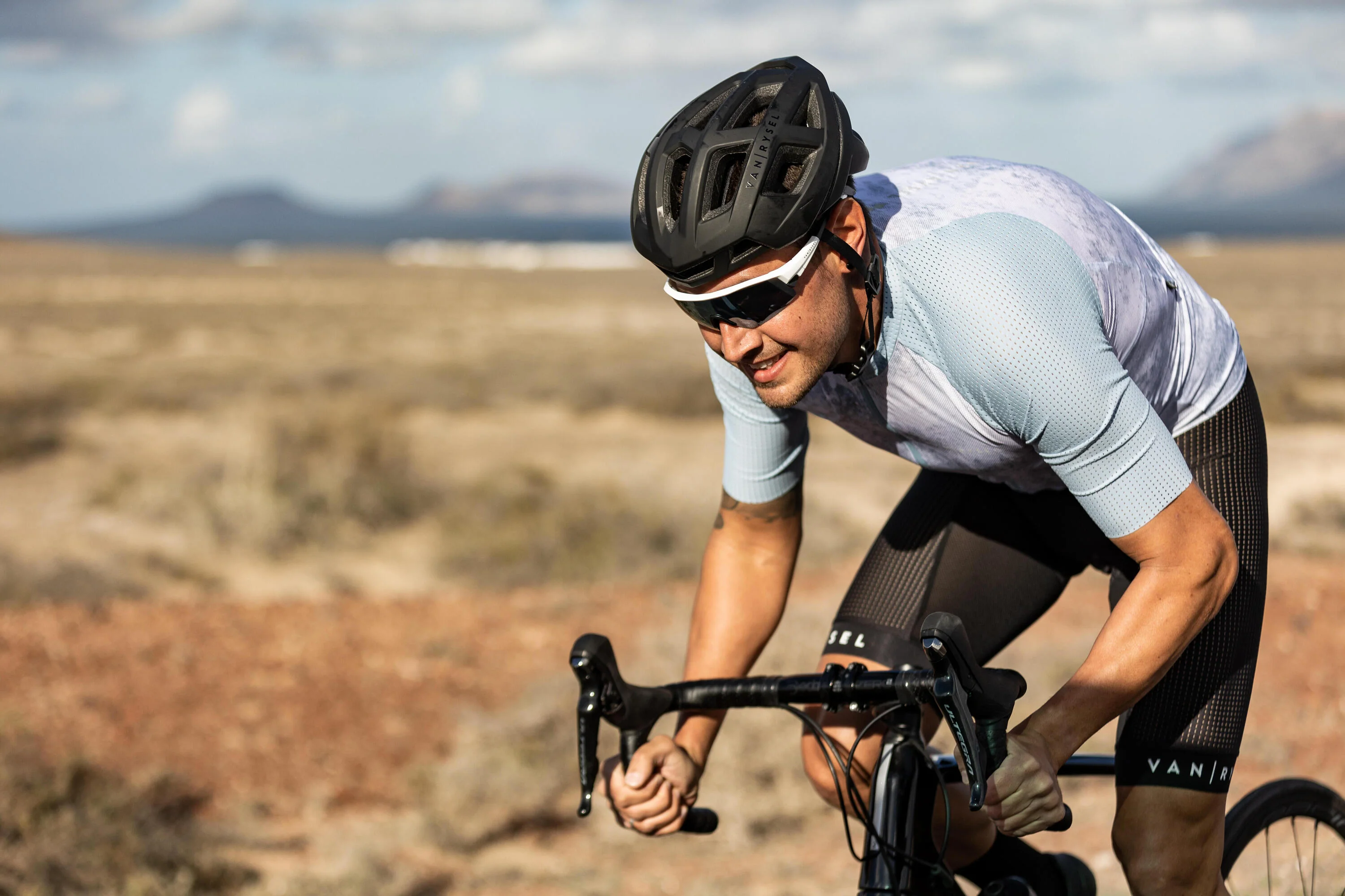 Van Rysel EDR CF Ultegra Disc Road Bike