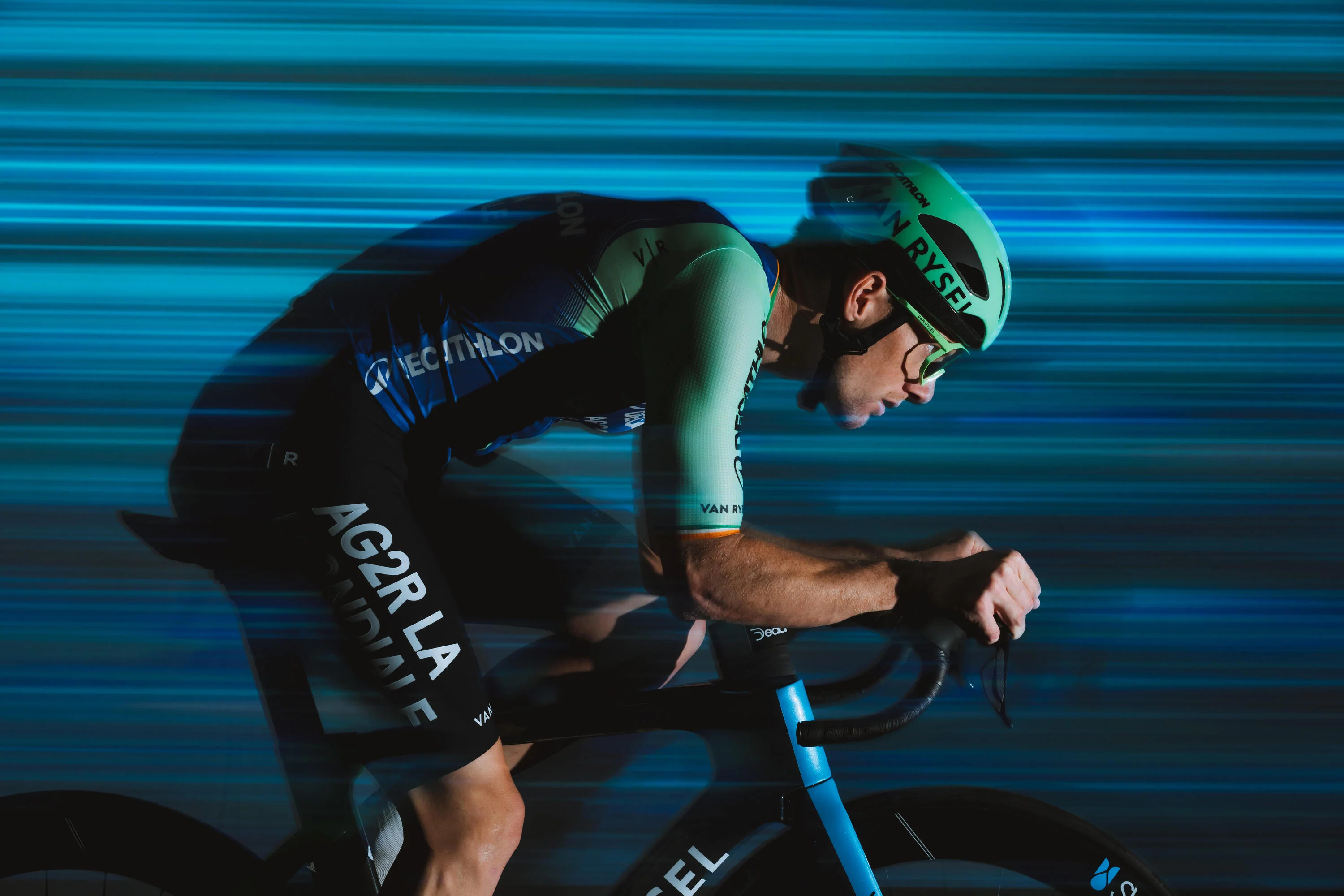 Van Rysel Road Cycling Replica Jersey - AG2R La Mondiale Team