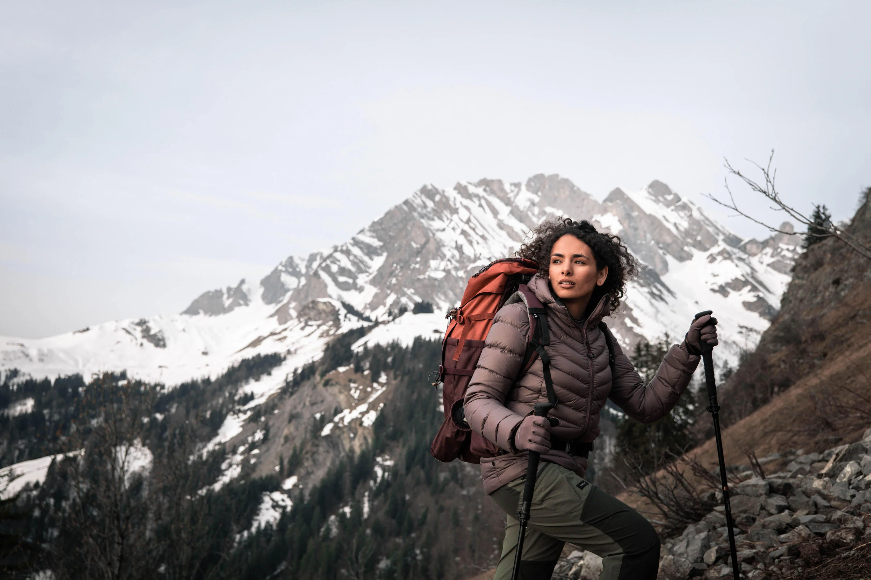 Simond  Women's MT100 Easyfit 50L Backpacking Pack