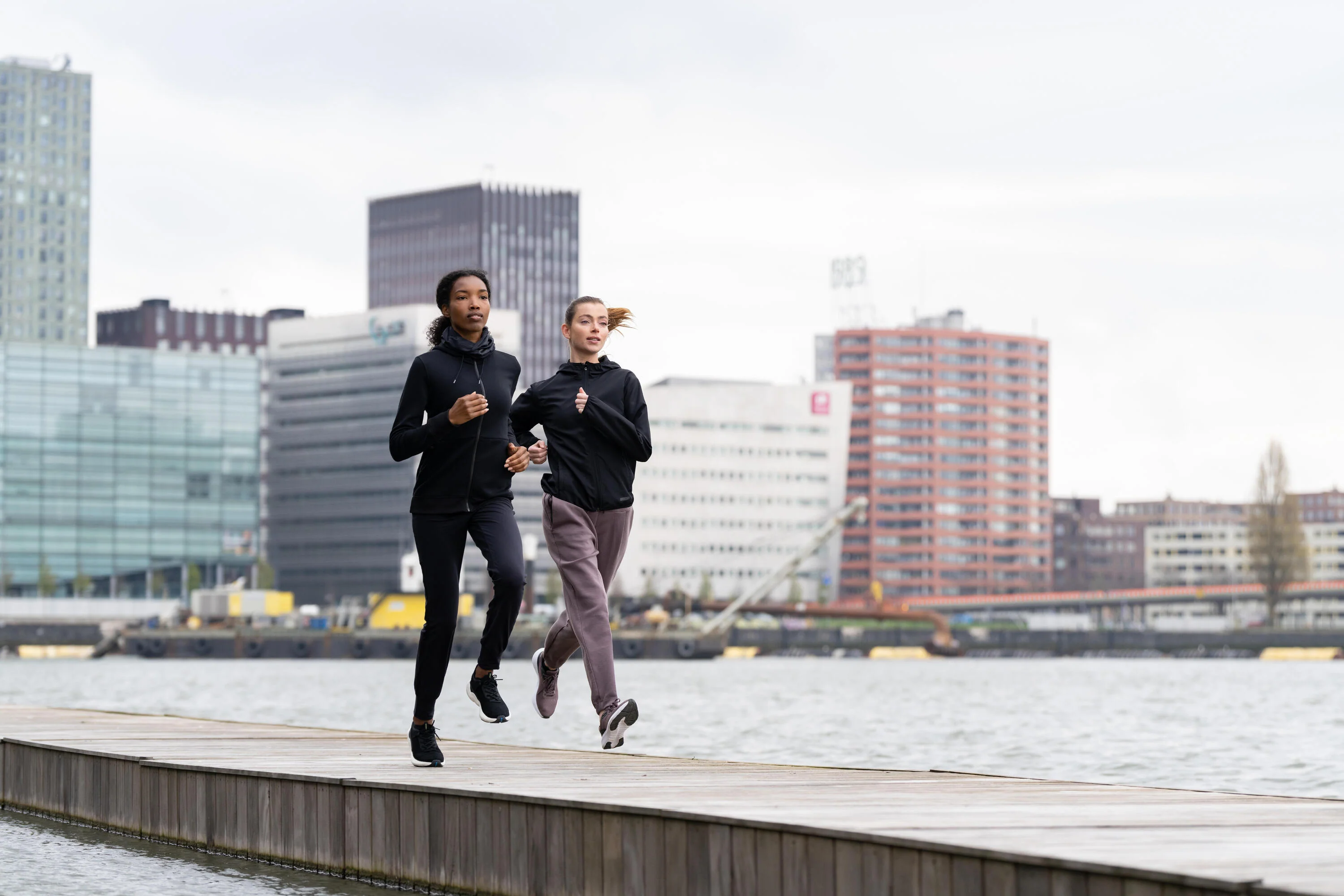 Kiprun Women's Run 100 Windproof Running & Trail Jacket