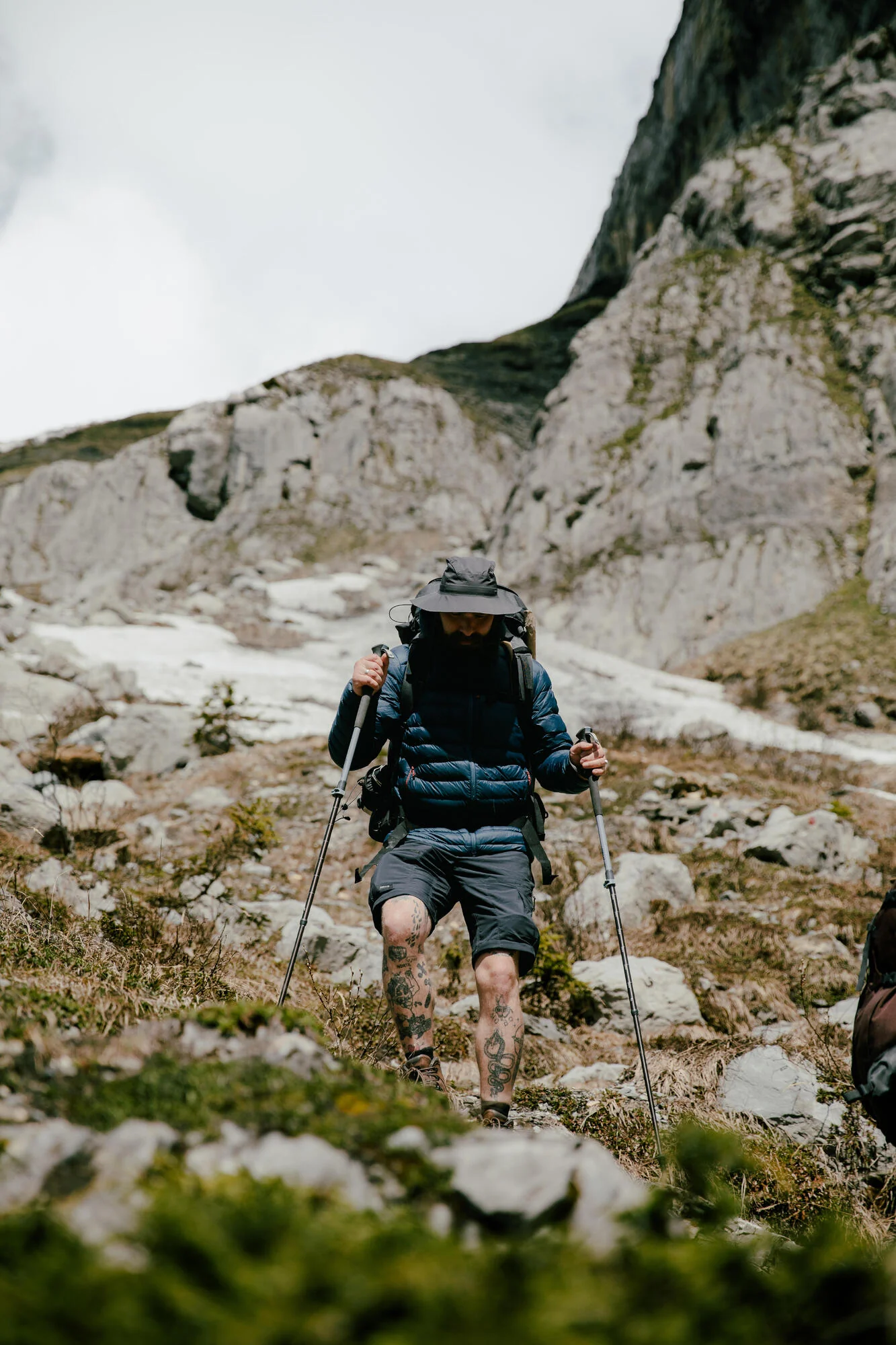 Forclaz Men's mountain and Backpacking padded and hooded jacket - MT500 14°F