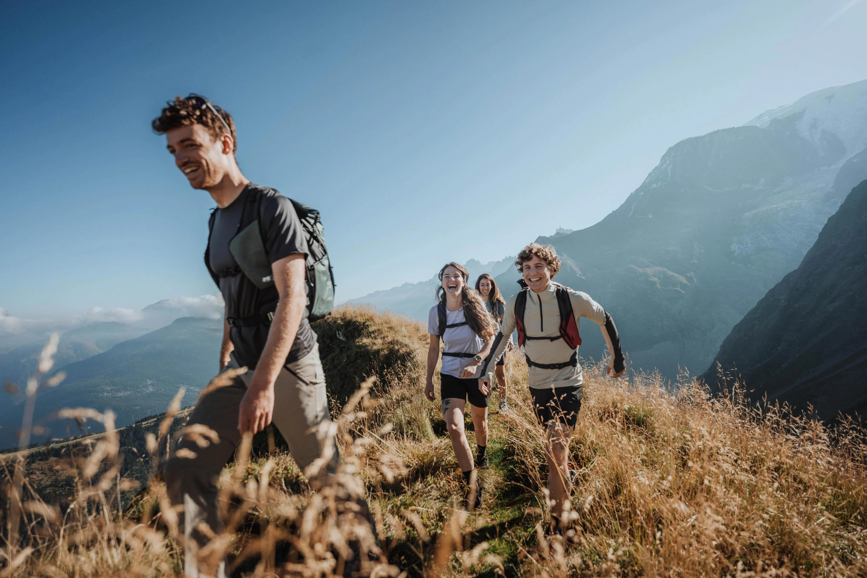 Quechua Men's Hiking Synthetic Short-Sleeved T-Shirt MH100