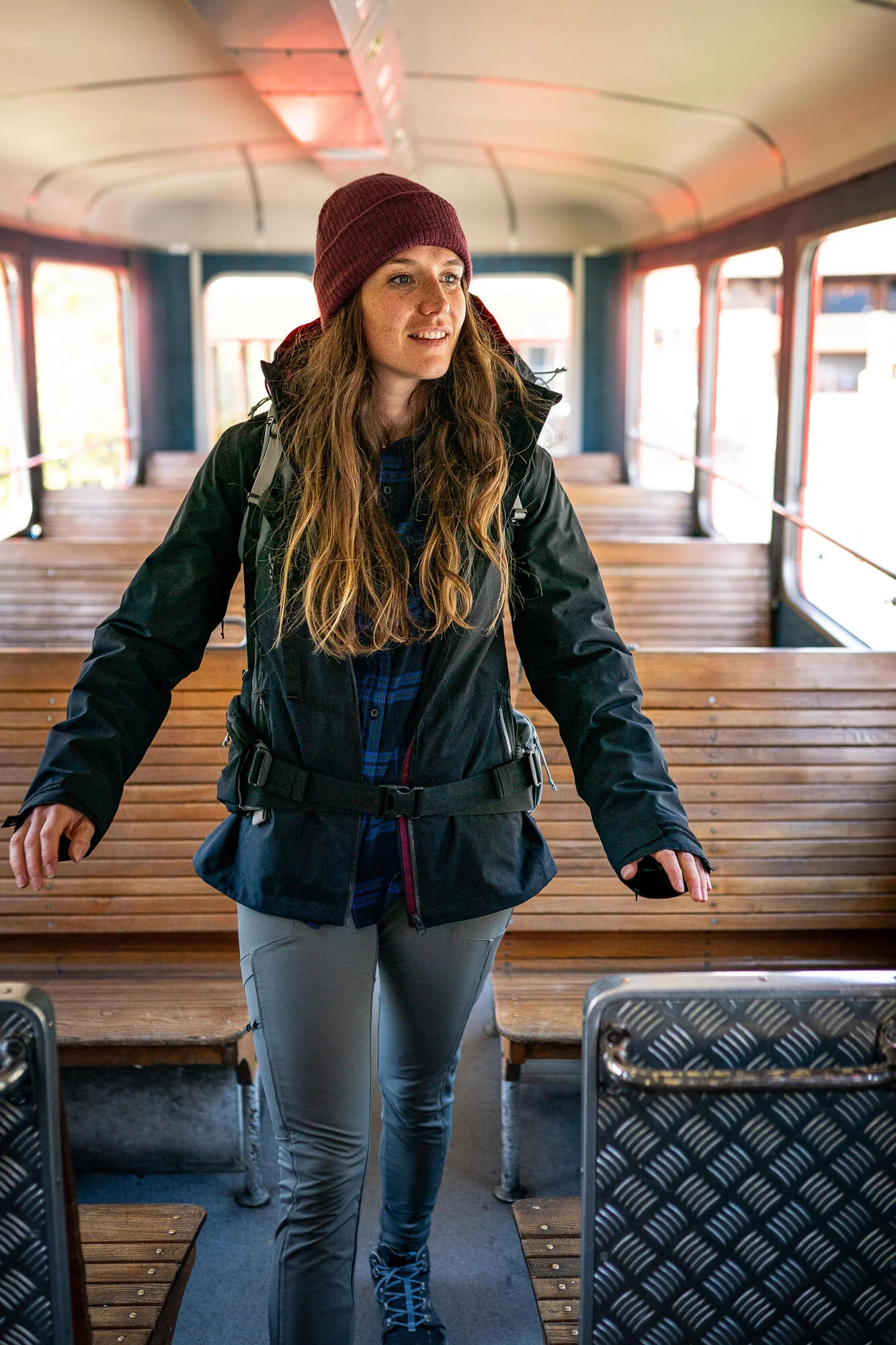 Forclaz Women's Travel Backpacking Waterproof 3-in-1 Jacket Travel 500 17.6°F