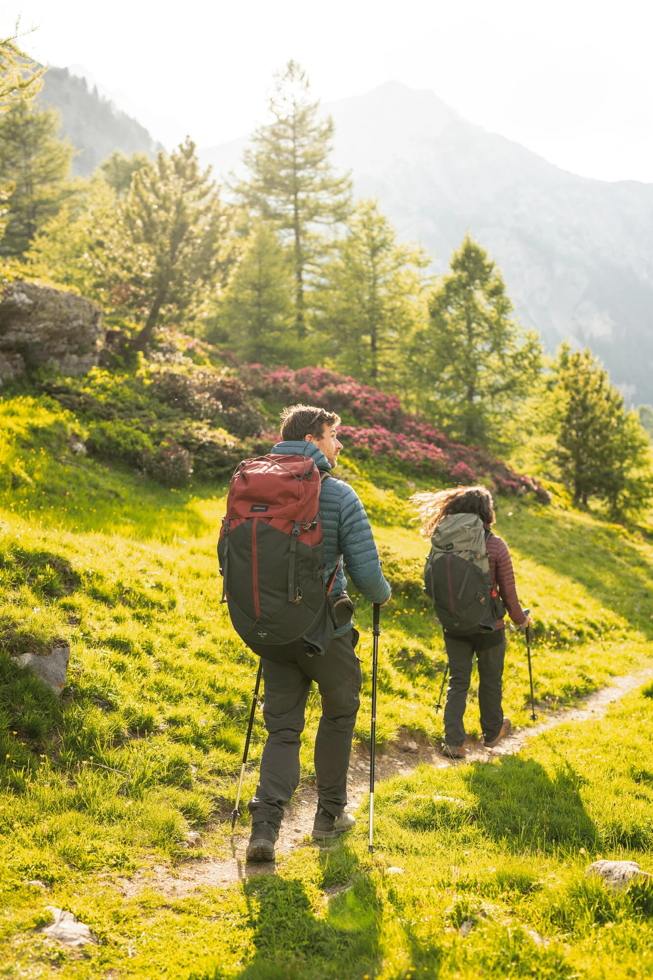 Simond  Women's MT100 Easyfit 60L Backpacking Pack