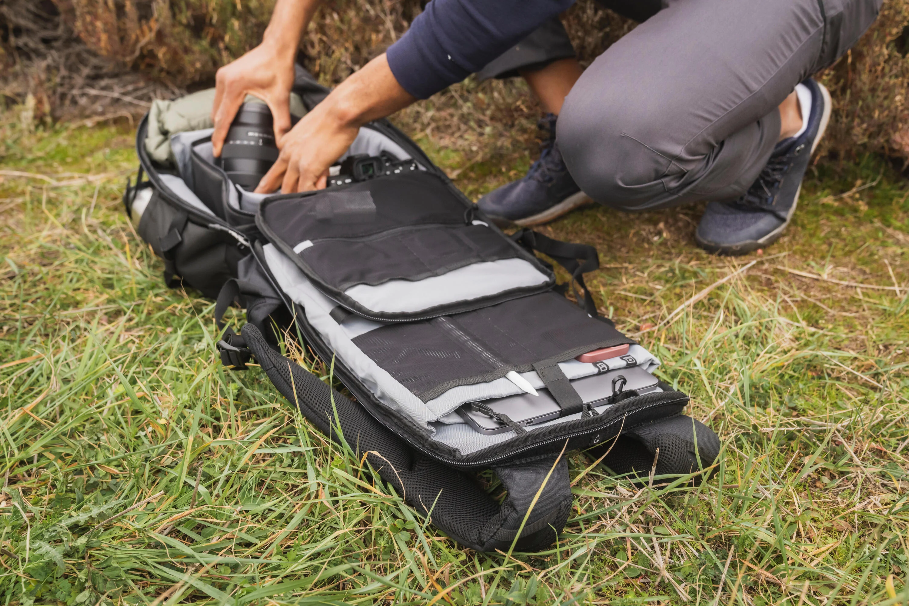 Quechua NH Explorer 900 Focus Camera Backpack