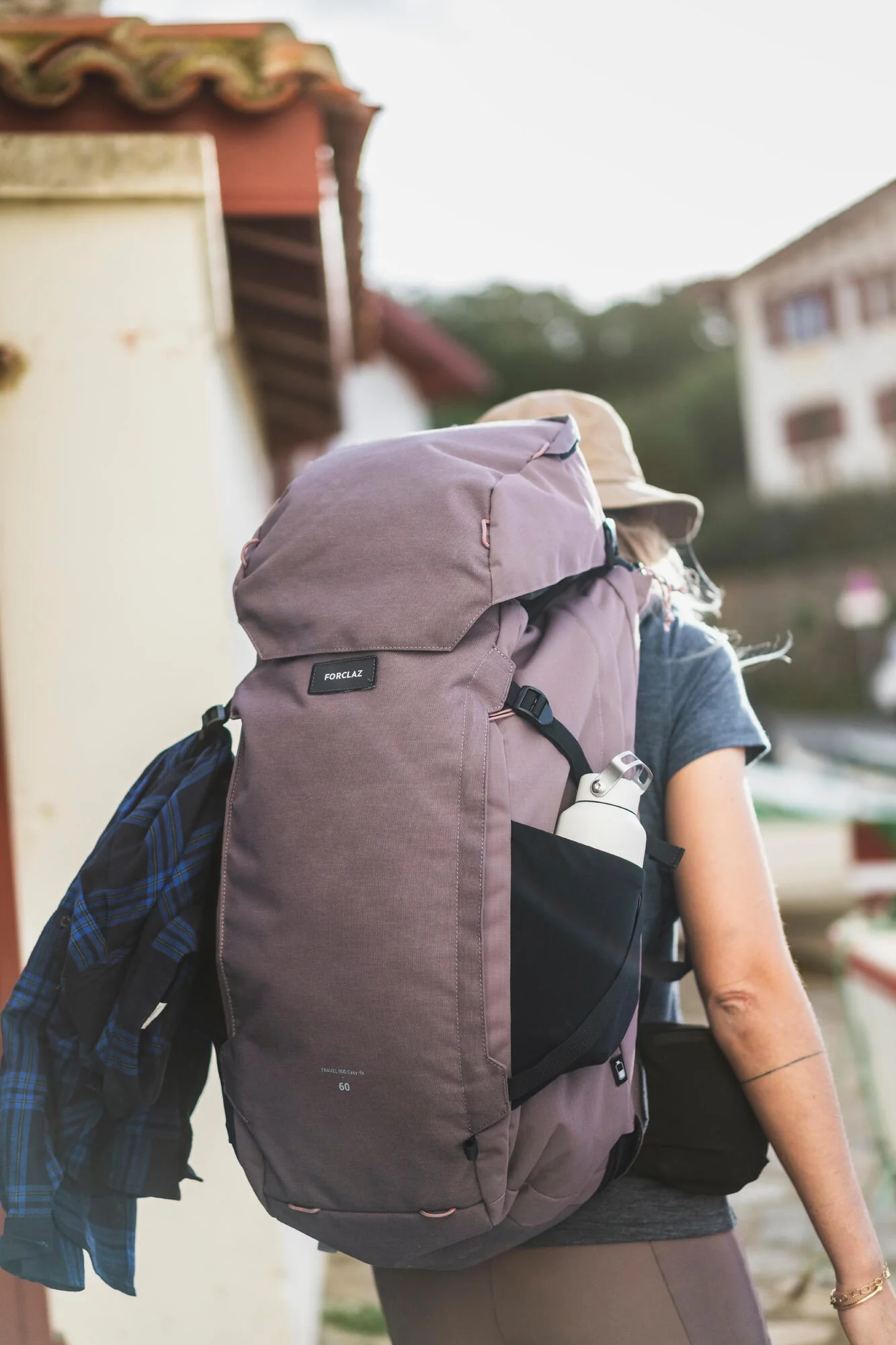 Forclaz Women's Travel 900 60 + 6 L Backpacking Pack