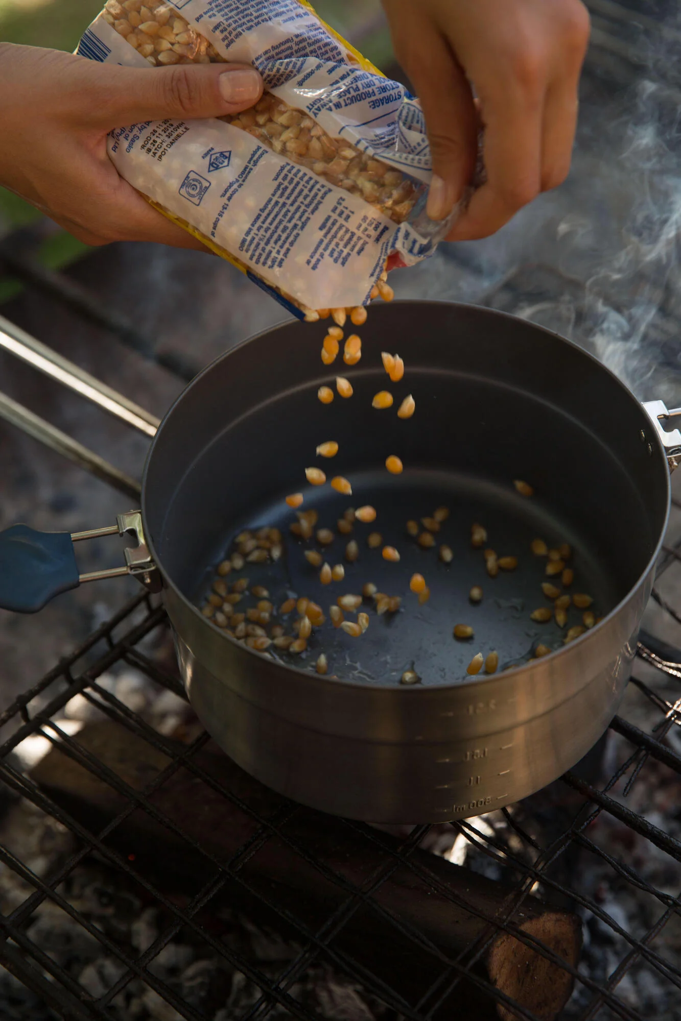 Quechua 500 Stainless Steel Non-Stick Camping Cookset – 15-Piece for 2 People