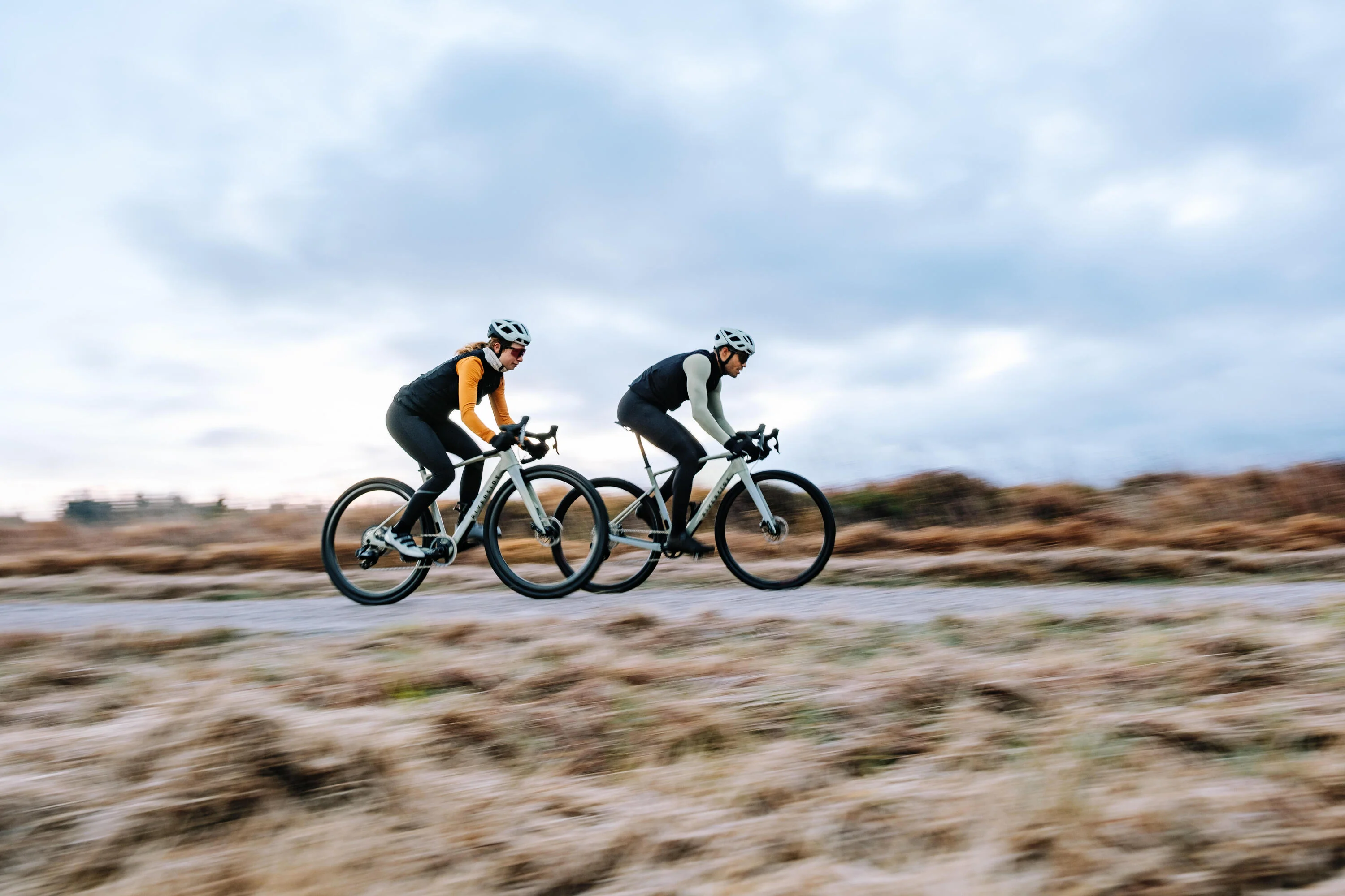 Riverside GCR SRAM Force Carbon Gravel Bike - AXS Reynolds