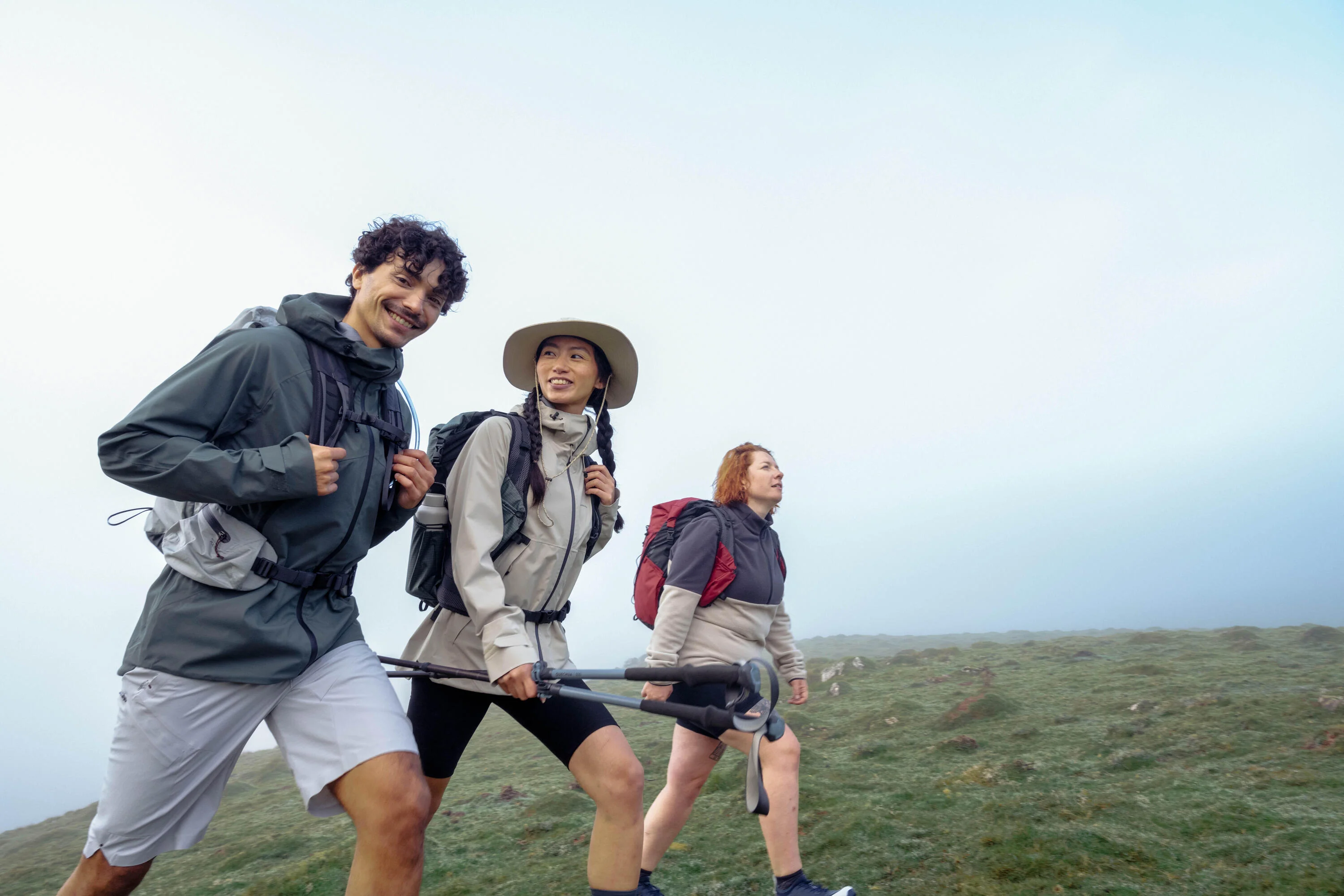 Quechua Men's MH500 Hiking Lightweight Waterproof Jacket