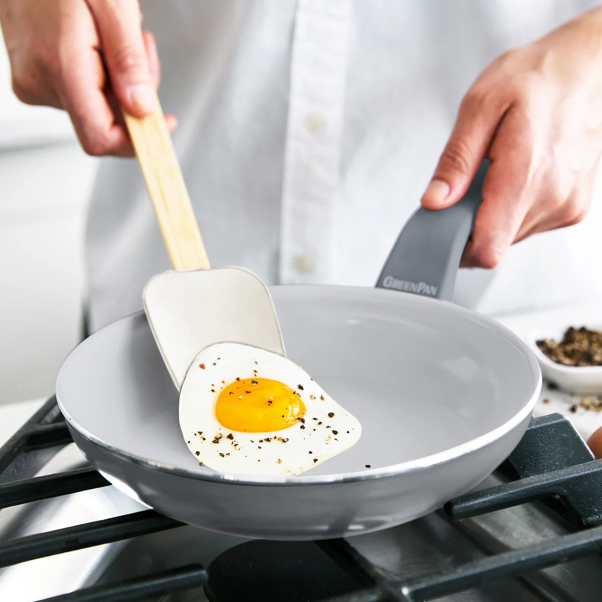 Dover Ceramic Nonstick 8 Frypan with Spatula | Charcoal Gray