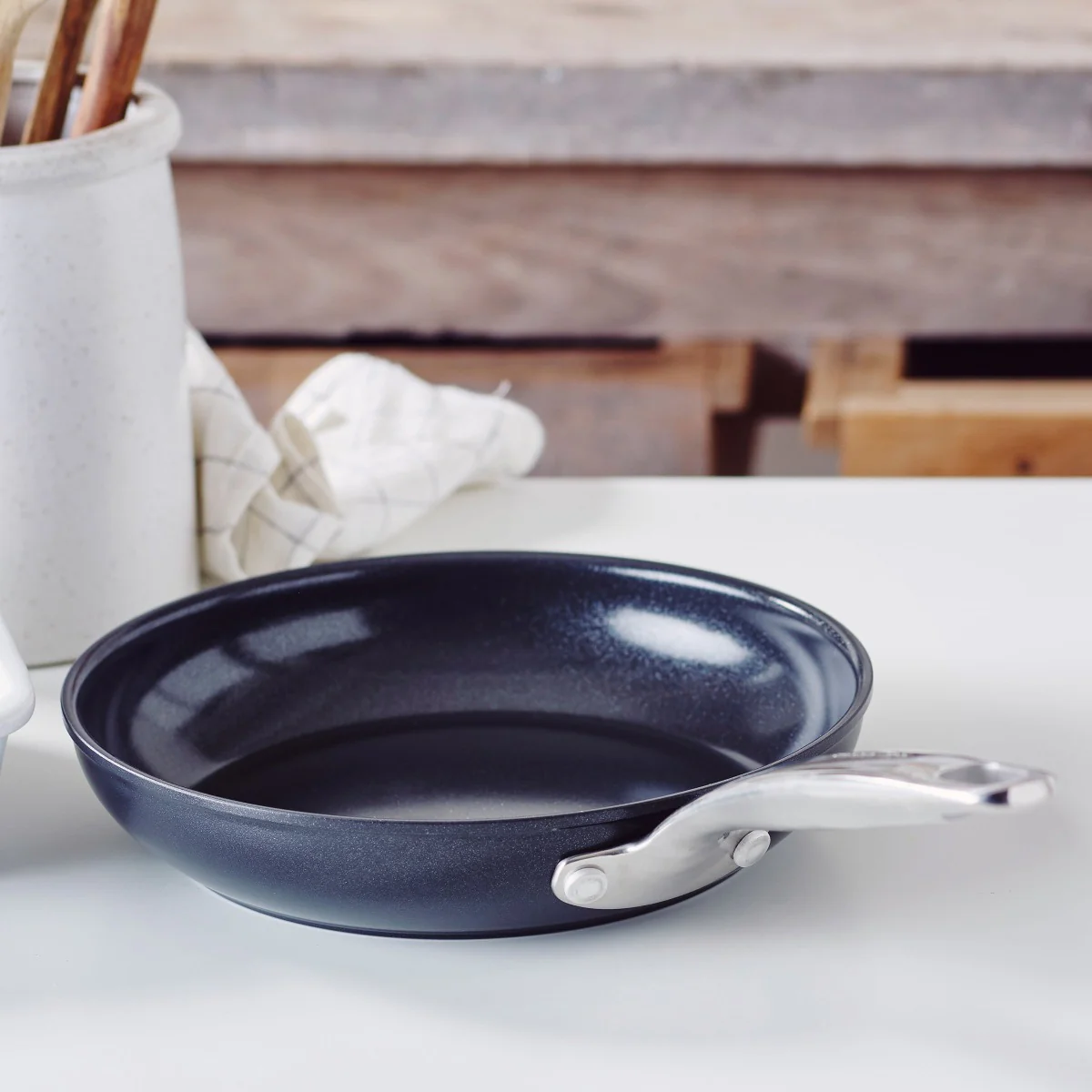 Chatham Black Ceramic Nonstick 8 Frypan