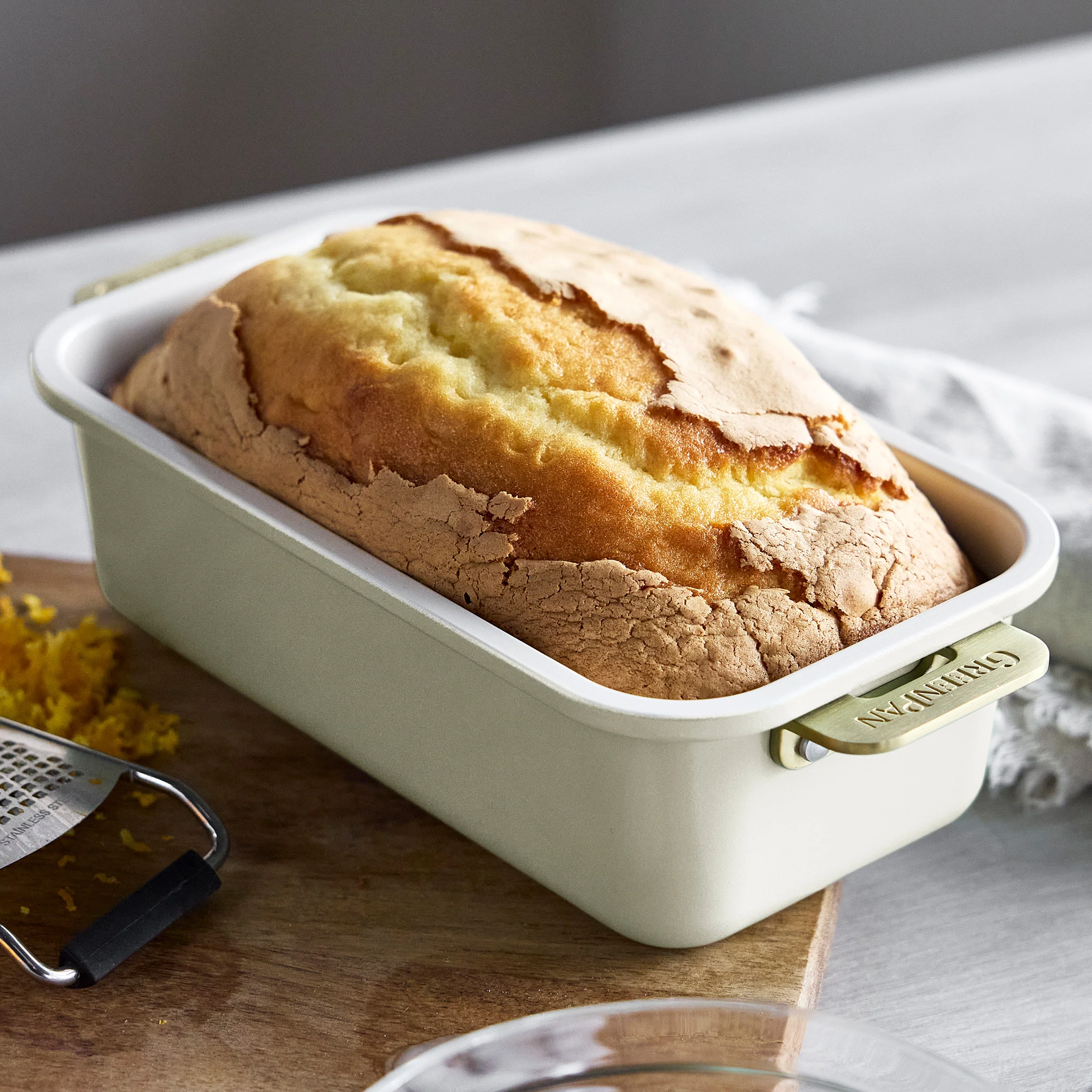 Reserve Bakeware 8-Piece Set | Cream