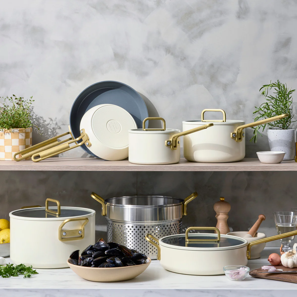 Stanley Tucci™ Ceramic Nonstick 6.5-Quart Essential Stanley Pan | Carrara White