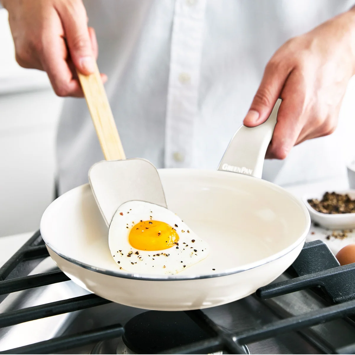 Dover Ceramic Nonstick 8 Frypan with Spatula | Cream White