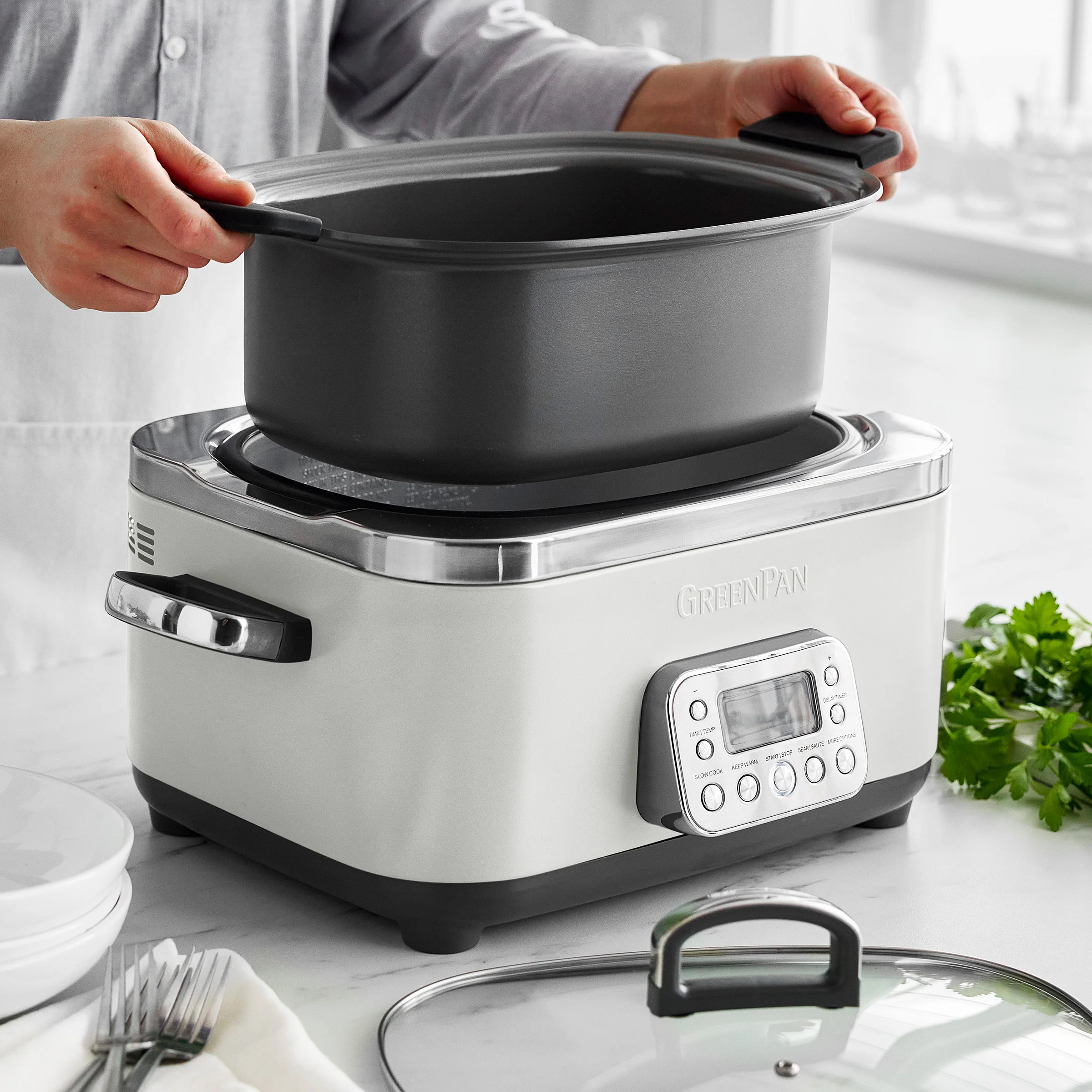 Elite 14-in-1 6-Quart Slow Cooker | Cloud Cream