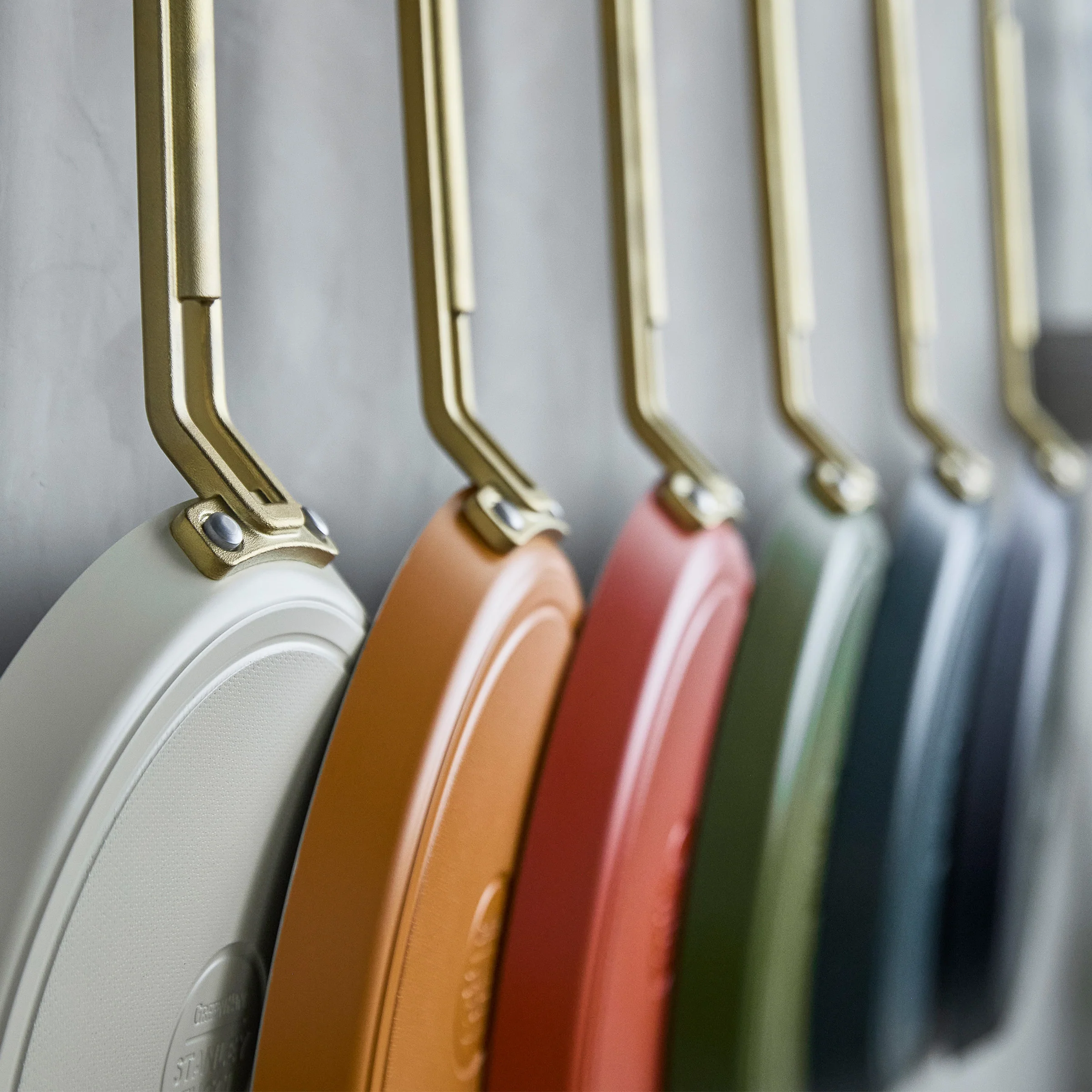 Stanley Tucci™ Ceramic Nonstick 10 Crepe and Omelette Pan | Carrara White