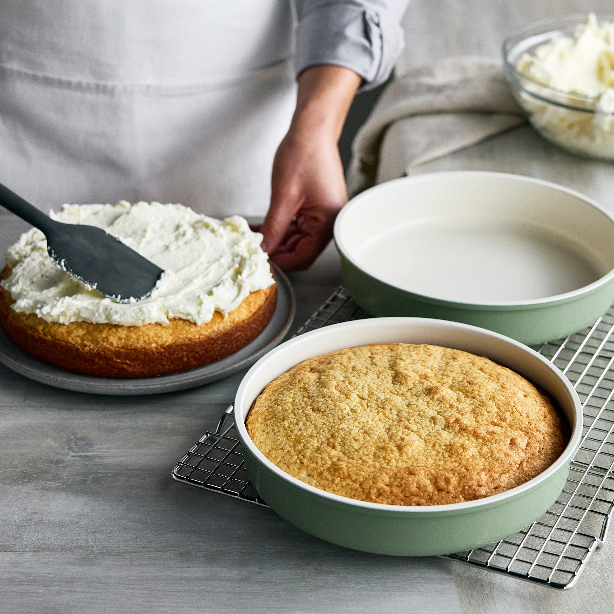 Reserve Bakeware 8-Piece Set | Sage