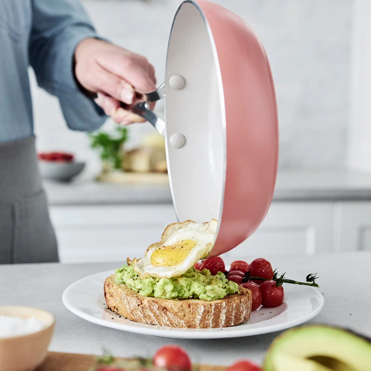 Nova Ceramic Nonstick 8 Frypan | Coral