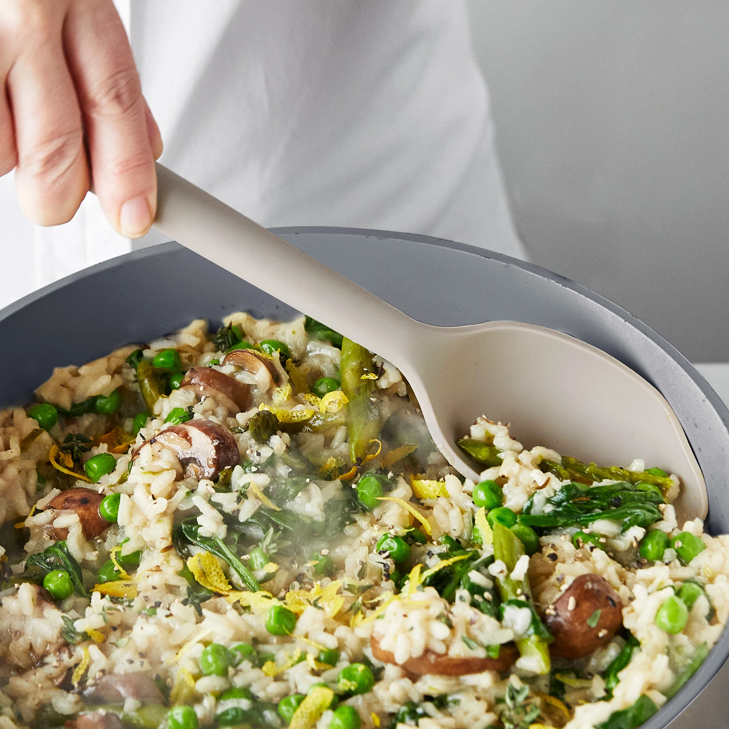 Platinum Silicone 7-Piece Utensil and Crock Set | Taupe