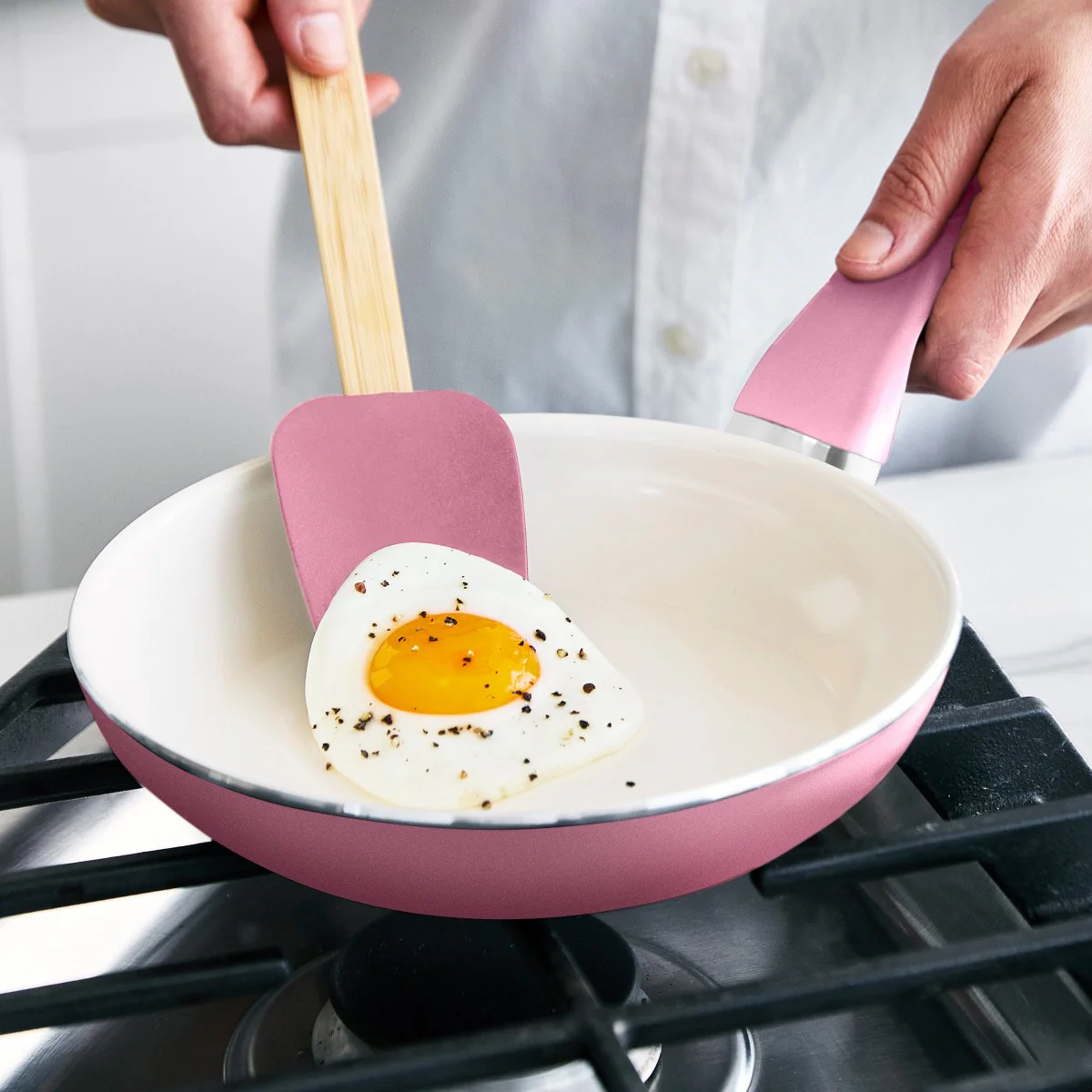 Rio Ceramic Nonstick 8 Frypan with Spatula | Pink
