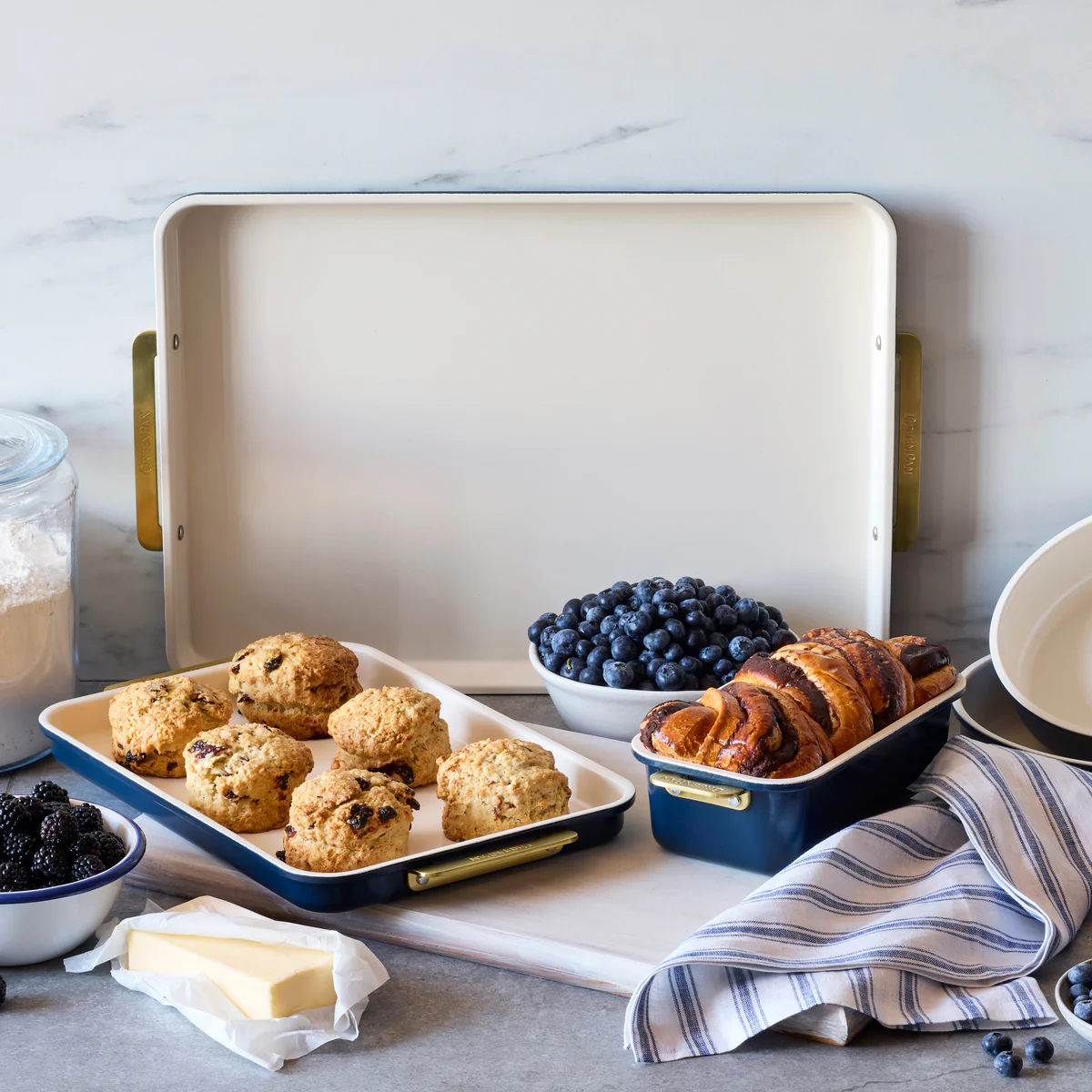 Reserve Bakeware 13 x 9 Rectangular Pan | Twilight