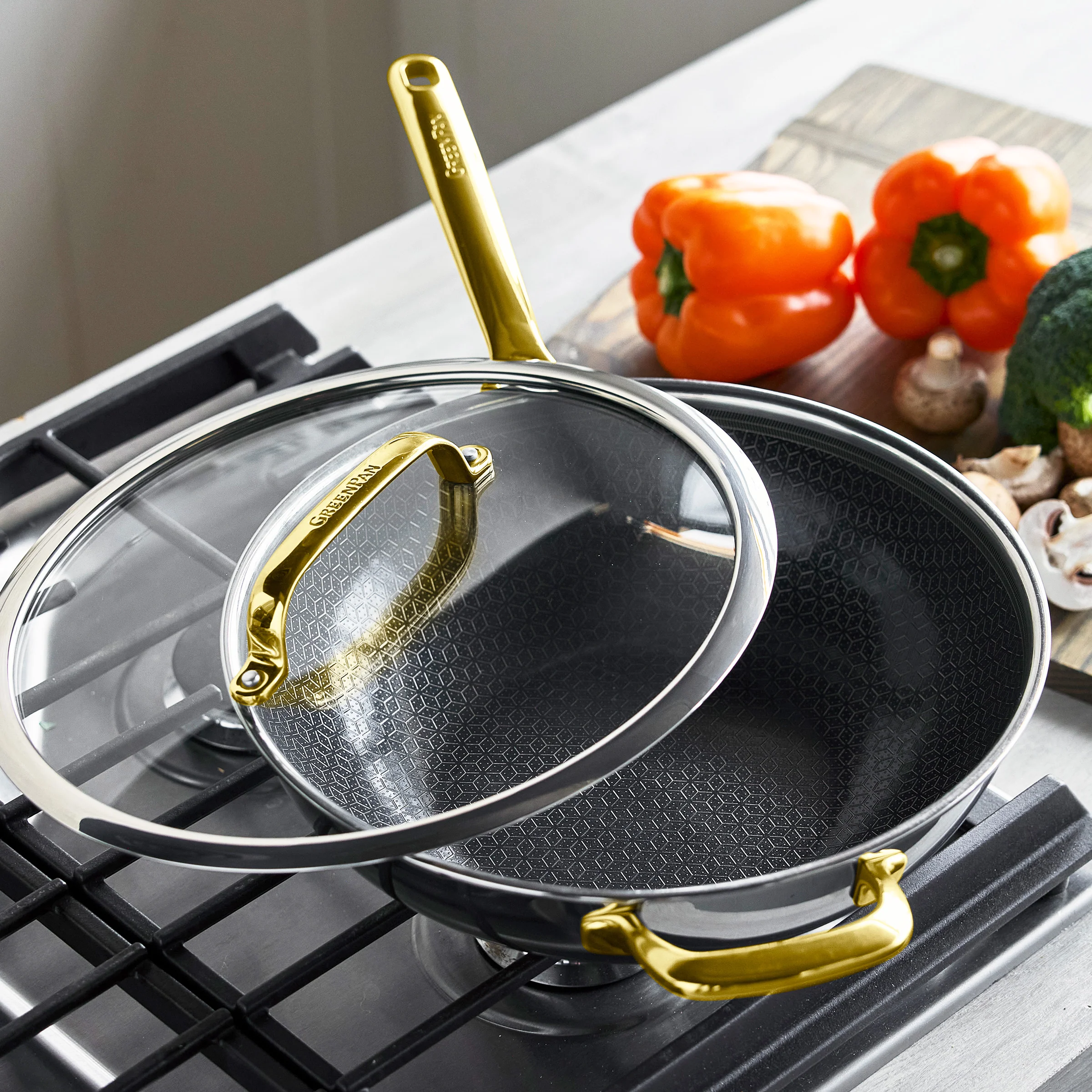 Spectra Gold Thermobond Hybrid Ceramic Nonstick 12 Wok with Lid